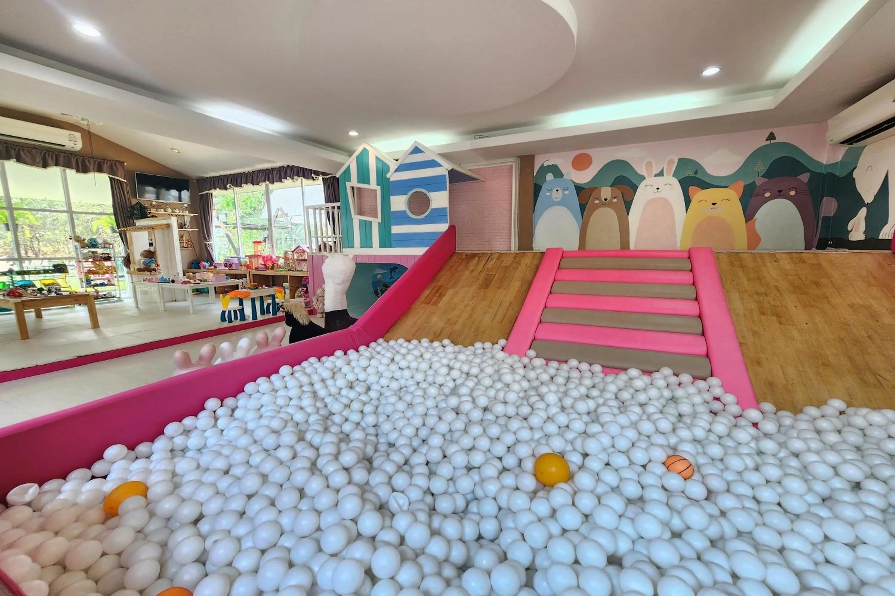 Children play ground in See Sky Resort