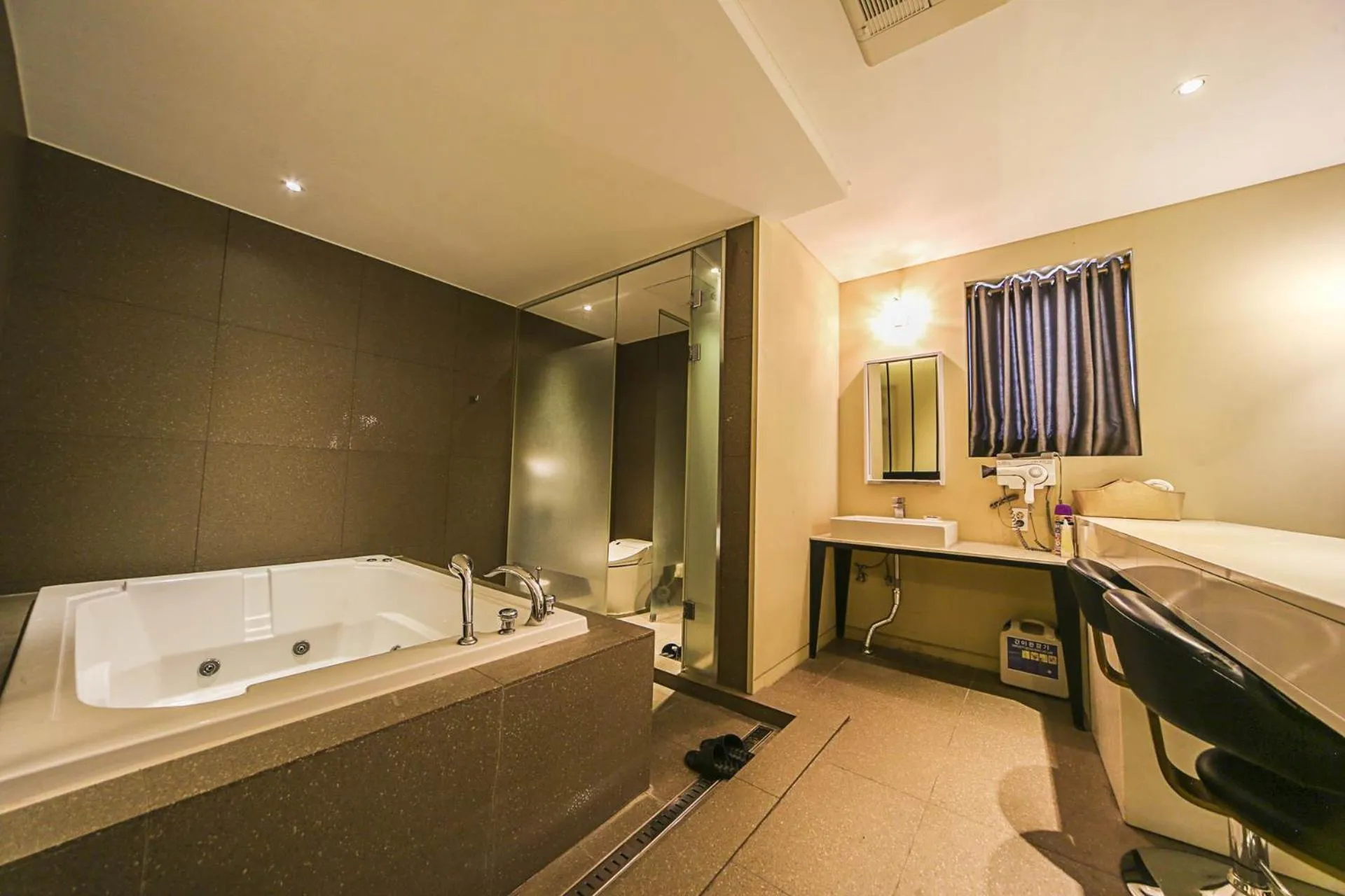 Bathroom, Bed in Hotel Myeongjak