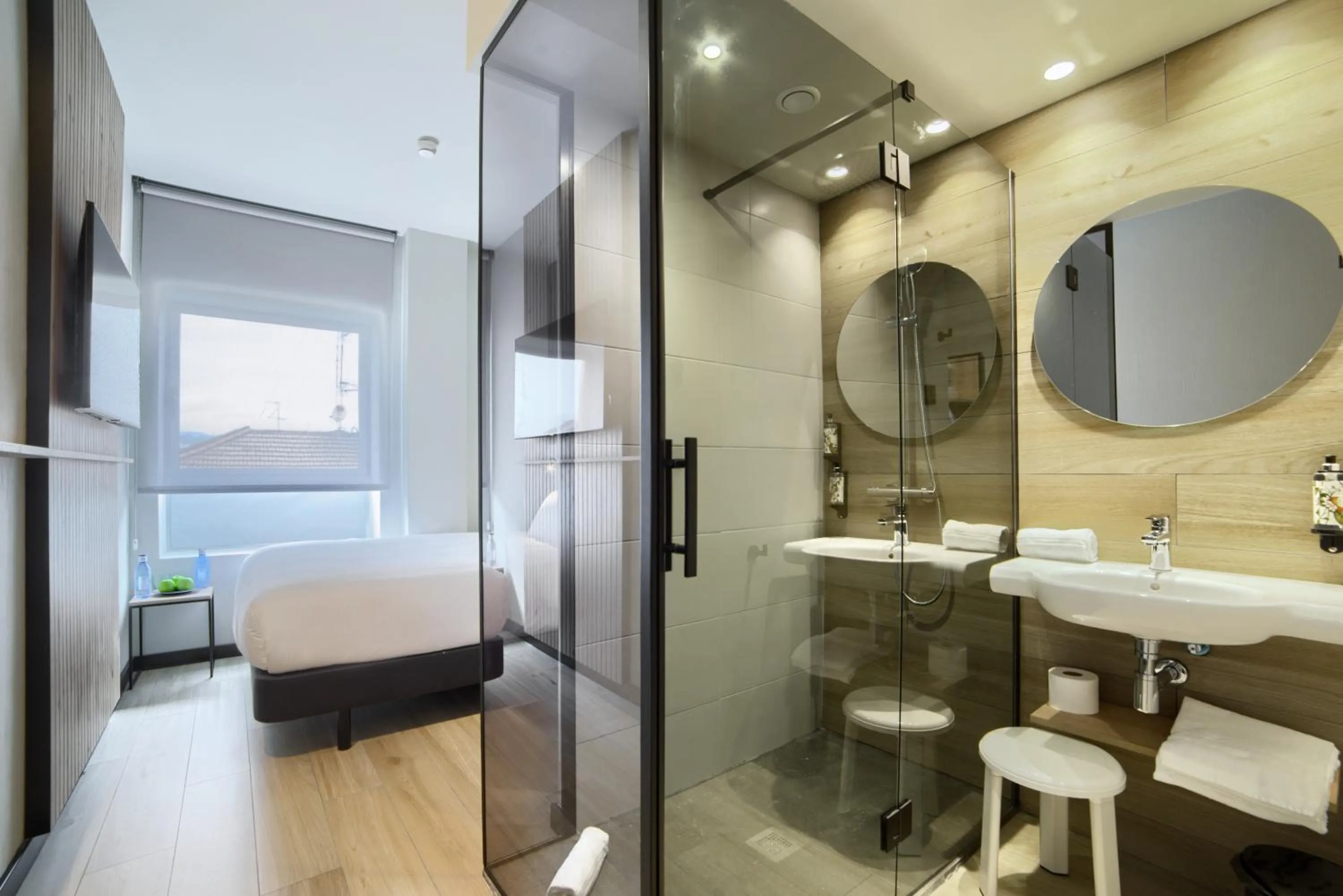 Bedroom in voco Bilbao - City by IHG