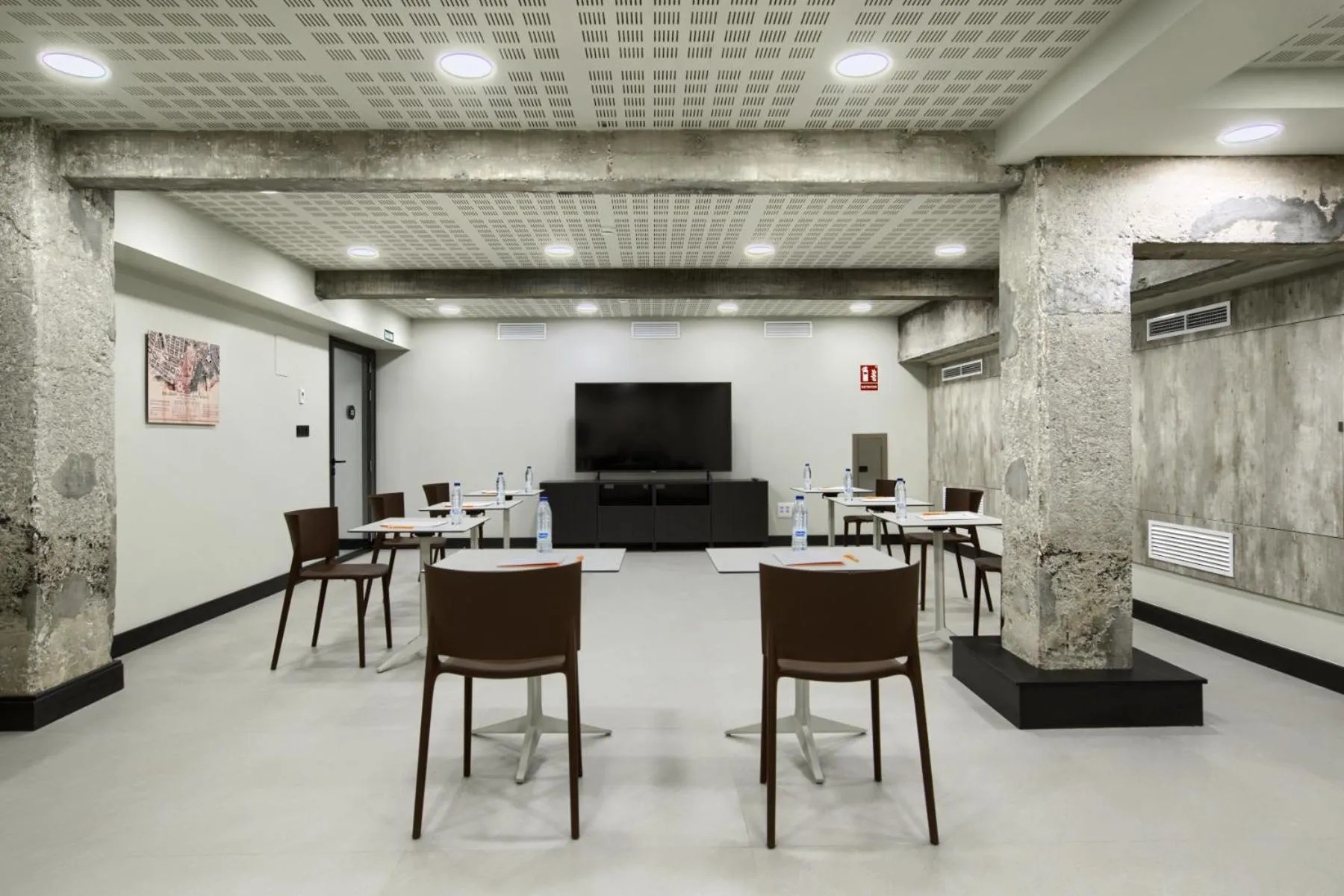 Living room in voco Bilbao - City by IHG