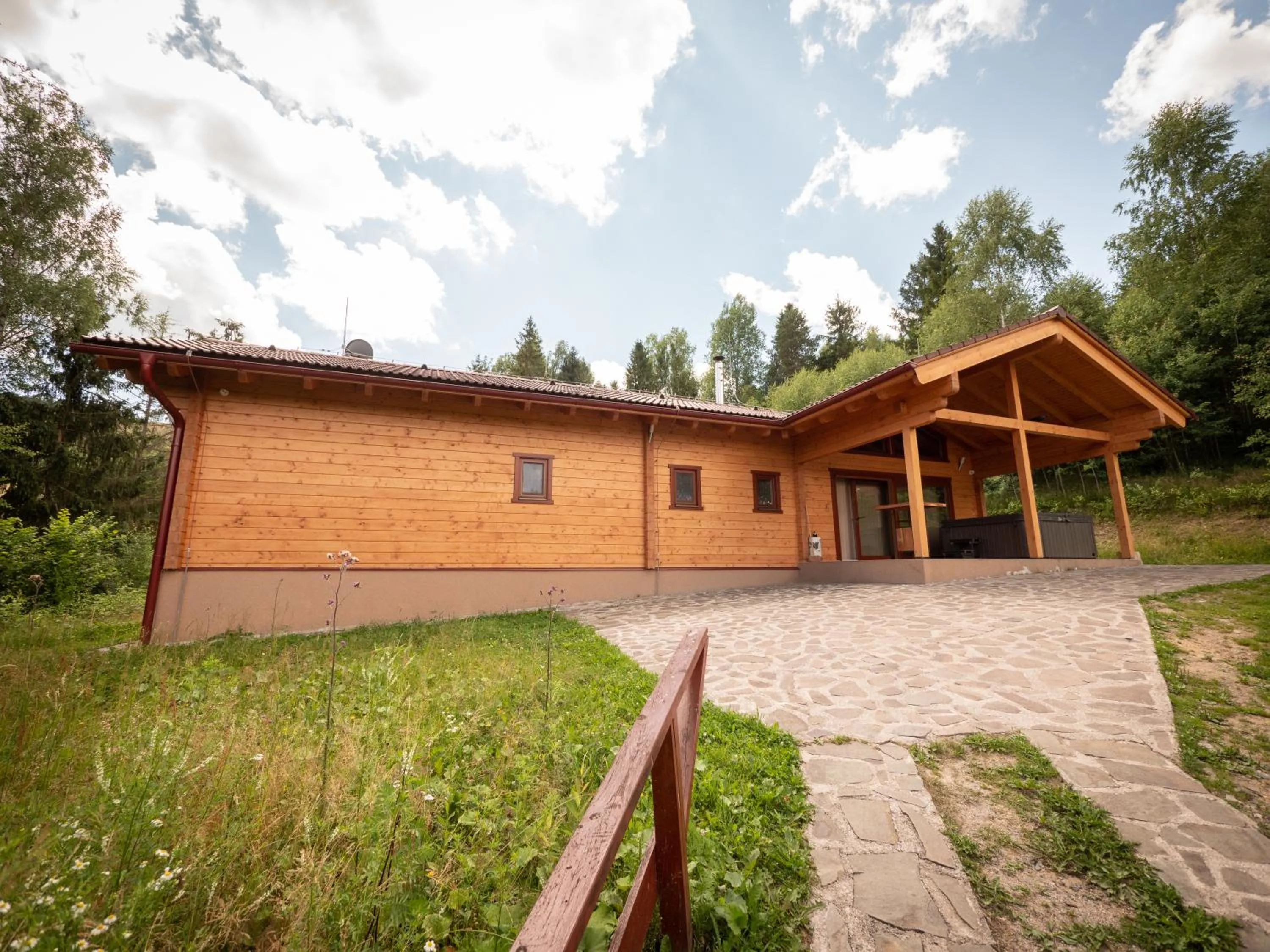 Property building in SKI CIERNY BALOG