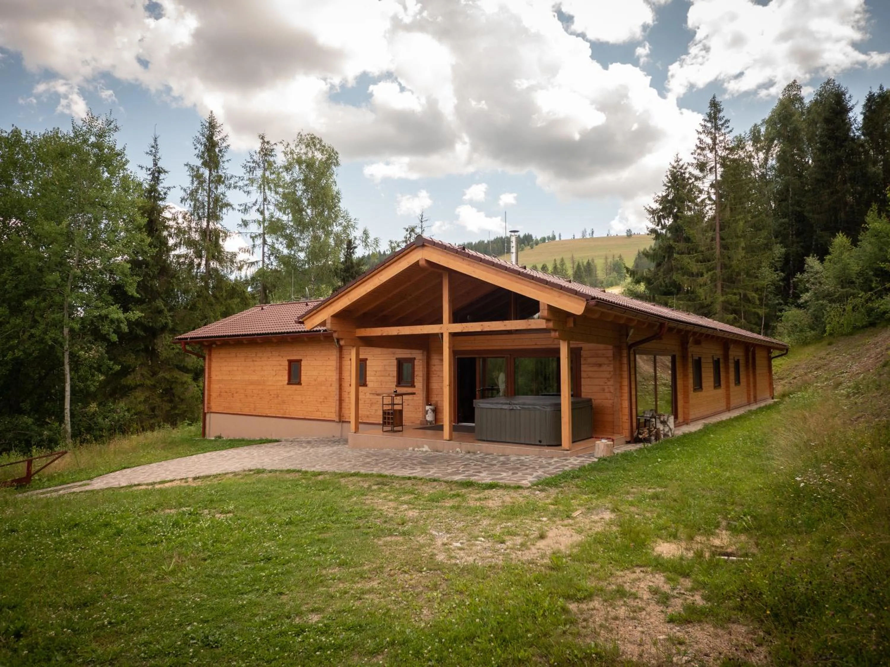 Property building in SKI CIERNY BALOG