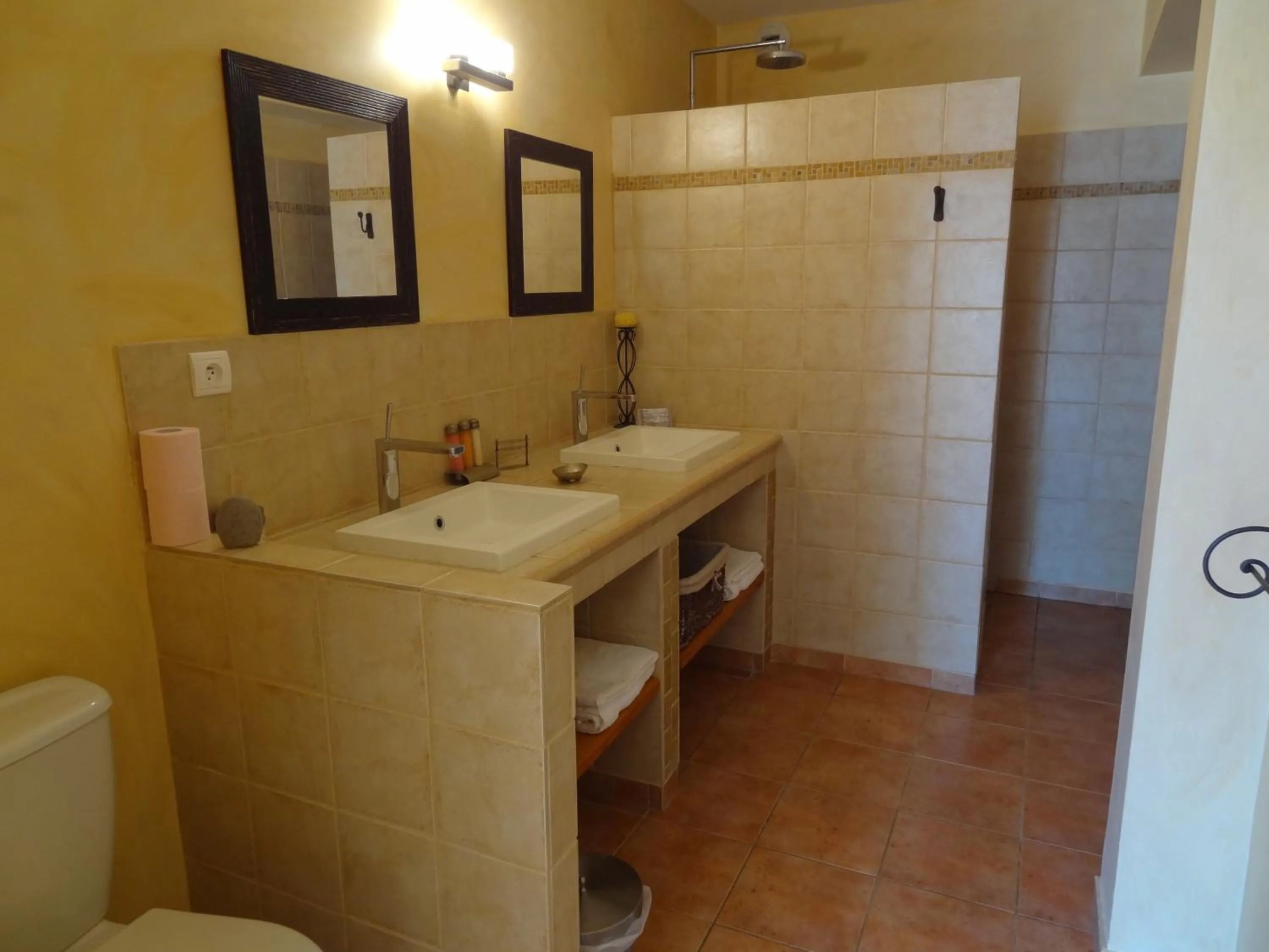 Bathroom in La Bastide de Font Clarette