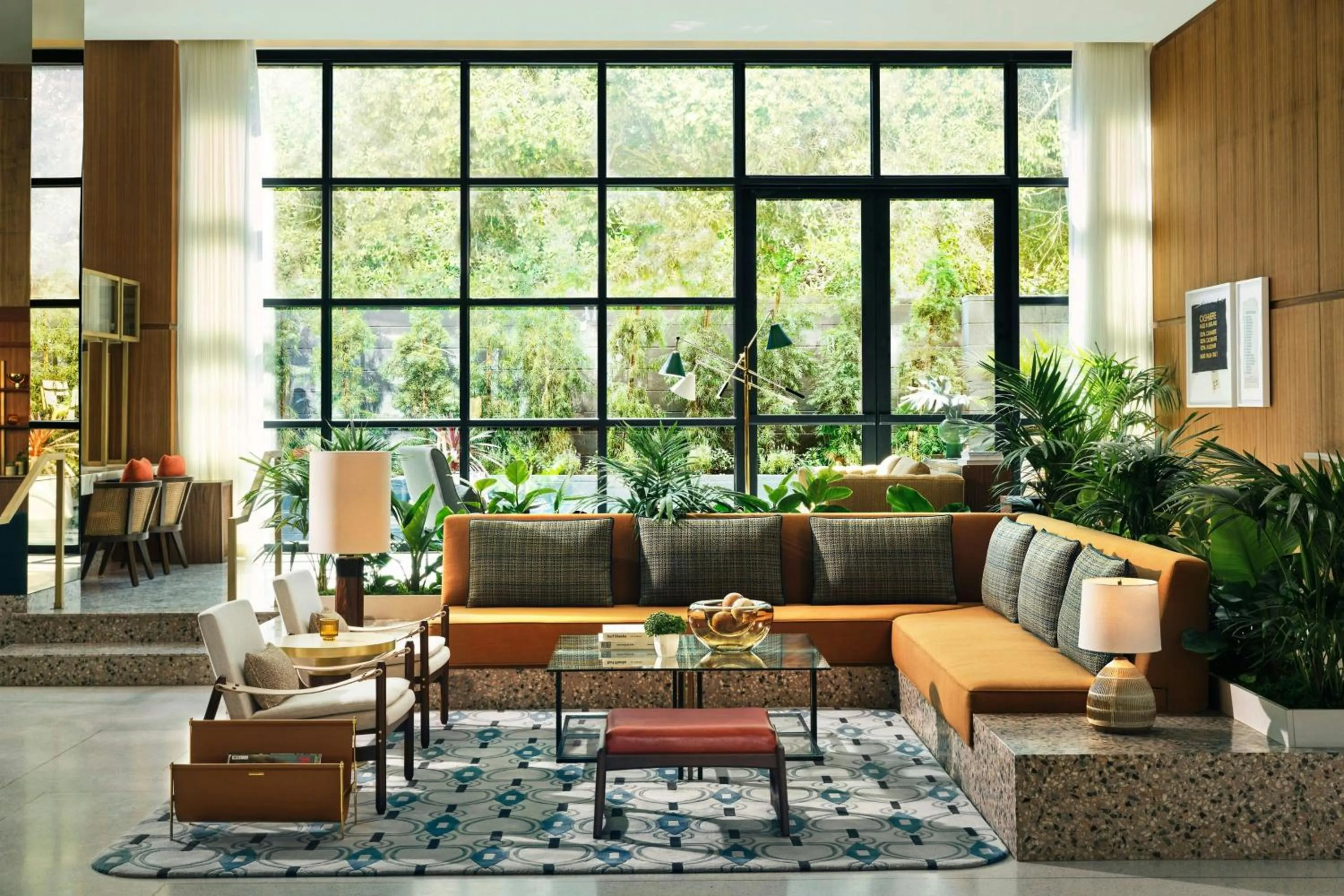 Lobby or reception in The Hollywood Grande, Autograph Collection