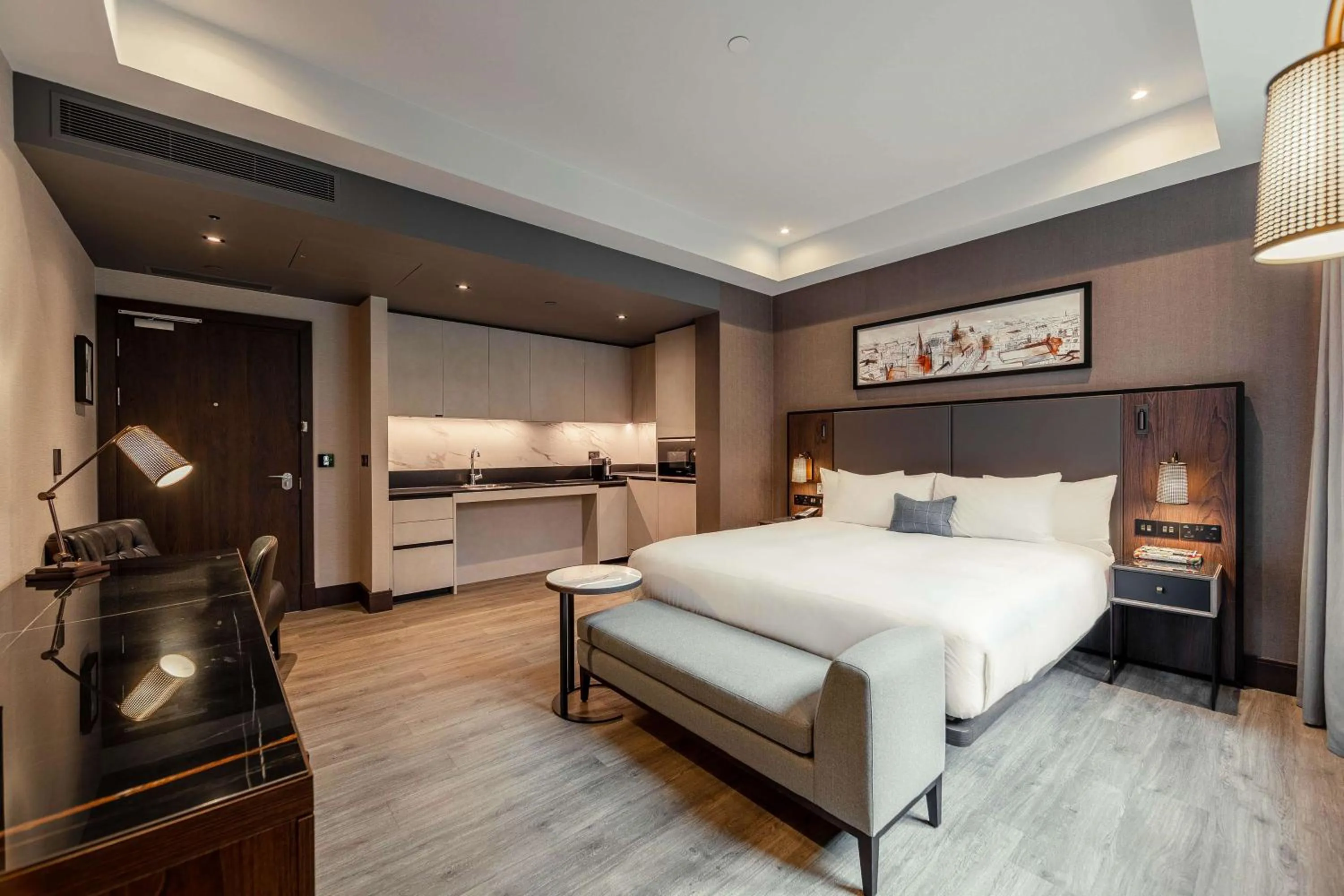 Bedroom, Bed in The Fellows House Cambridge, Curio Collection By Hilton