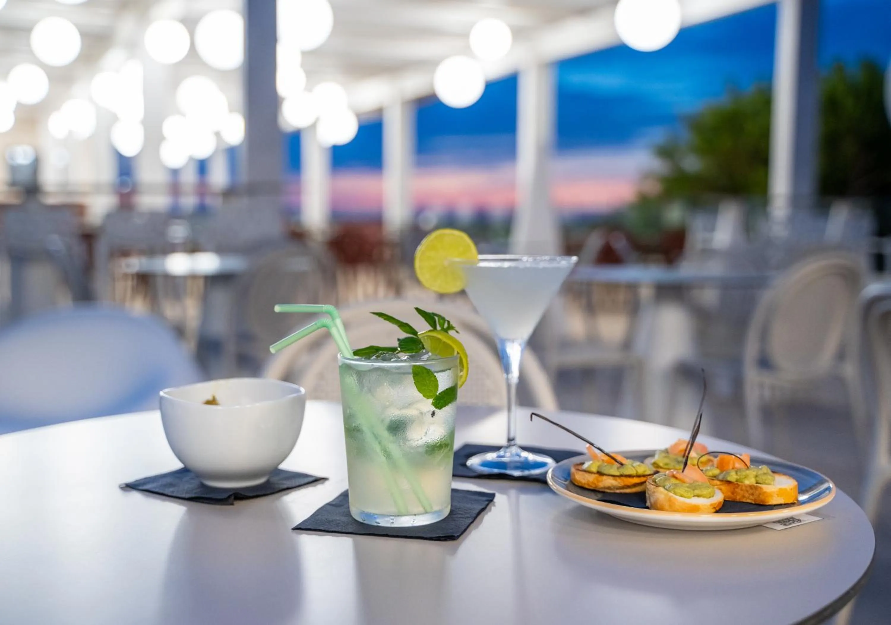 Restaurant/places to eat in Red Sun Village