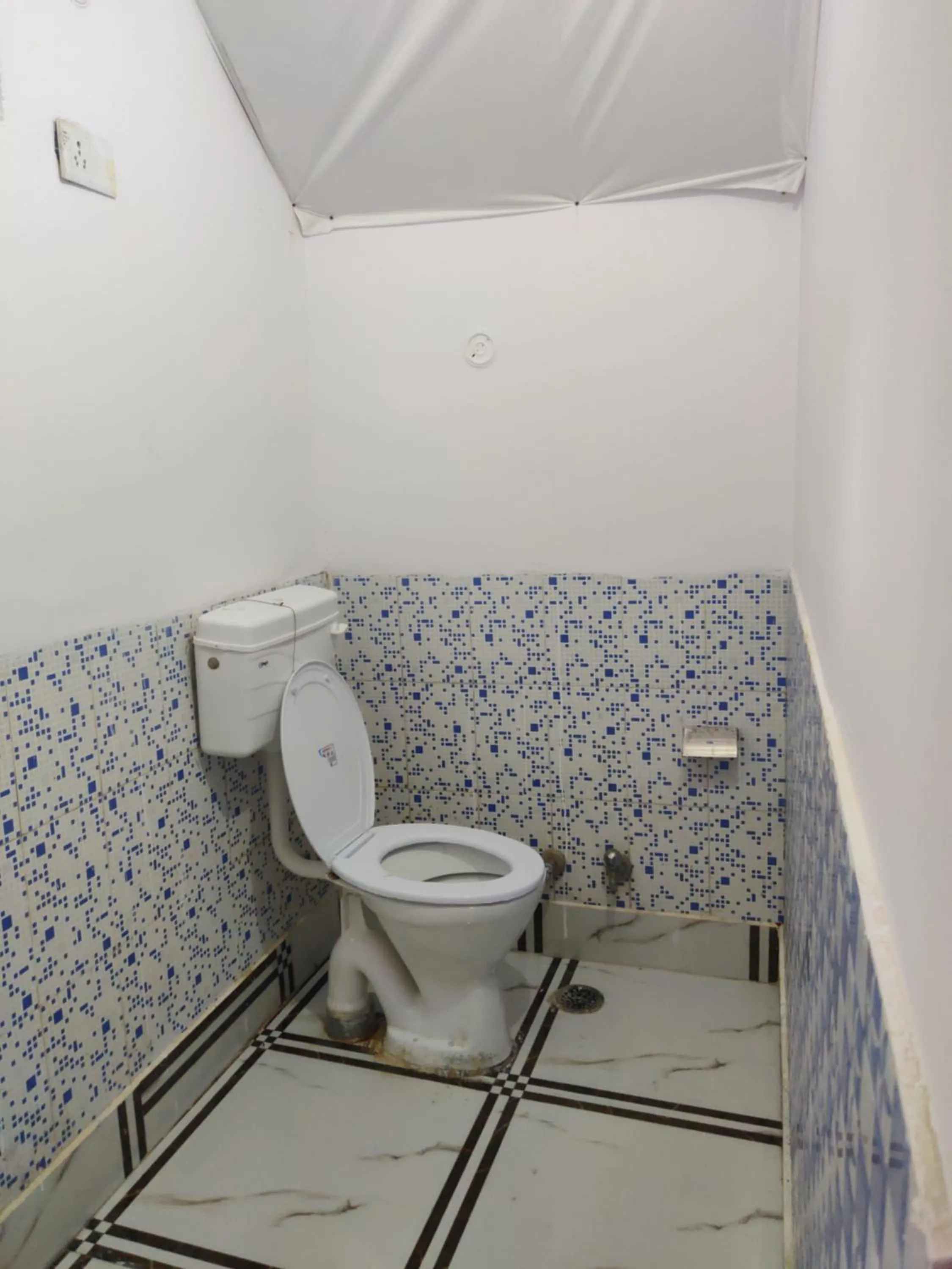 Bathroom in H7Stay Luxury Cottages And Camps, Rishikesh