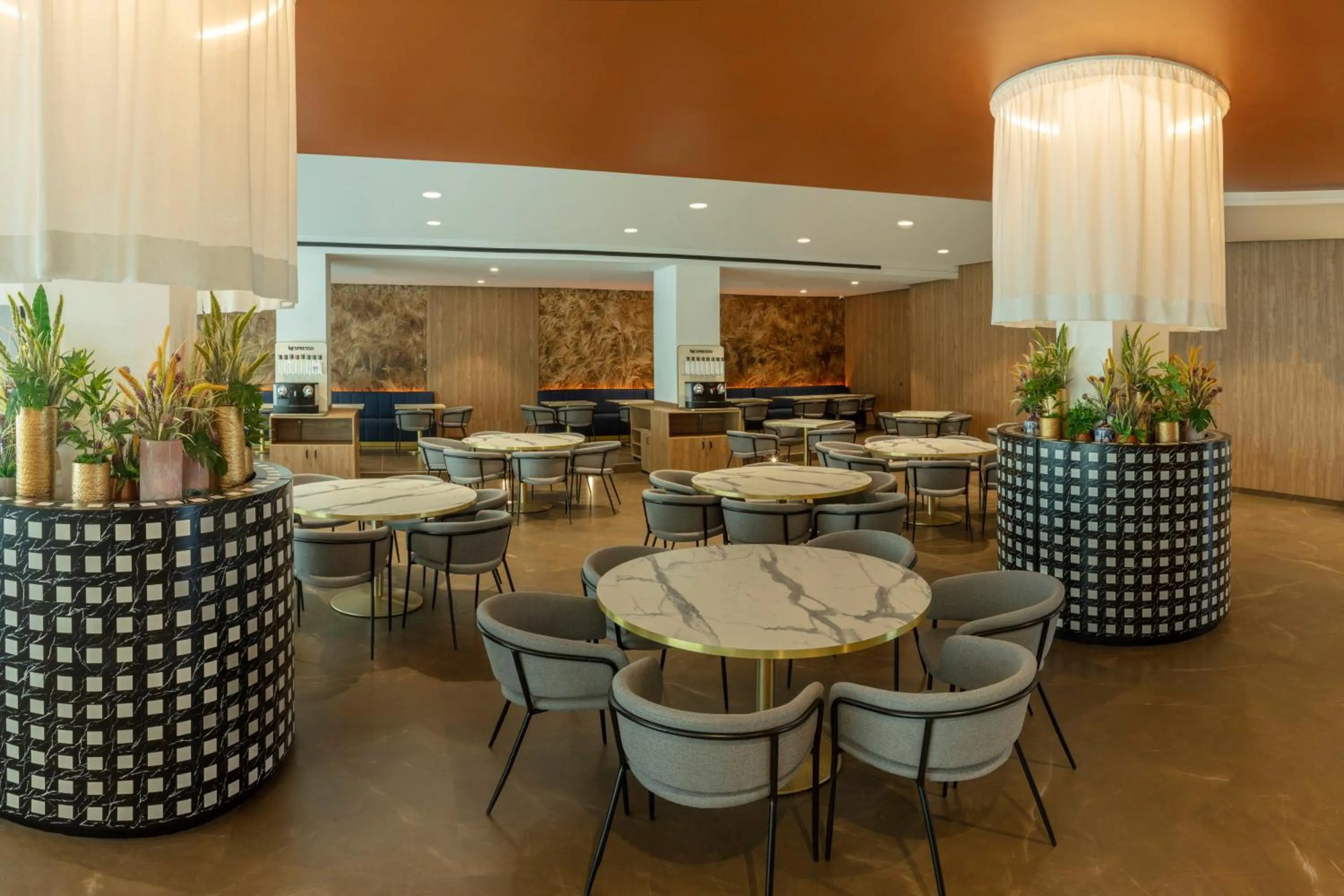 Breakfast in AJ Gran Alacant by SH Hoteles