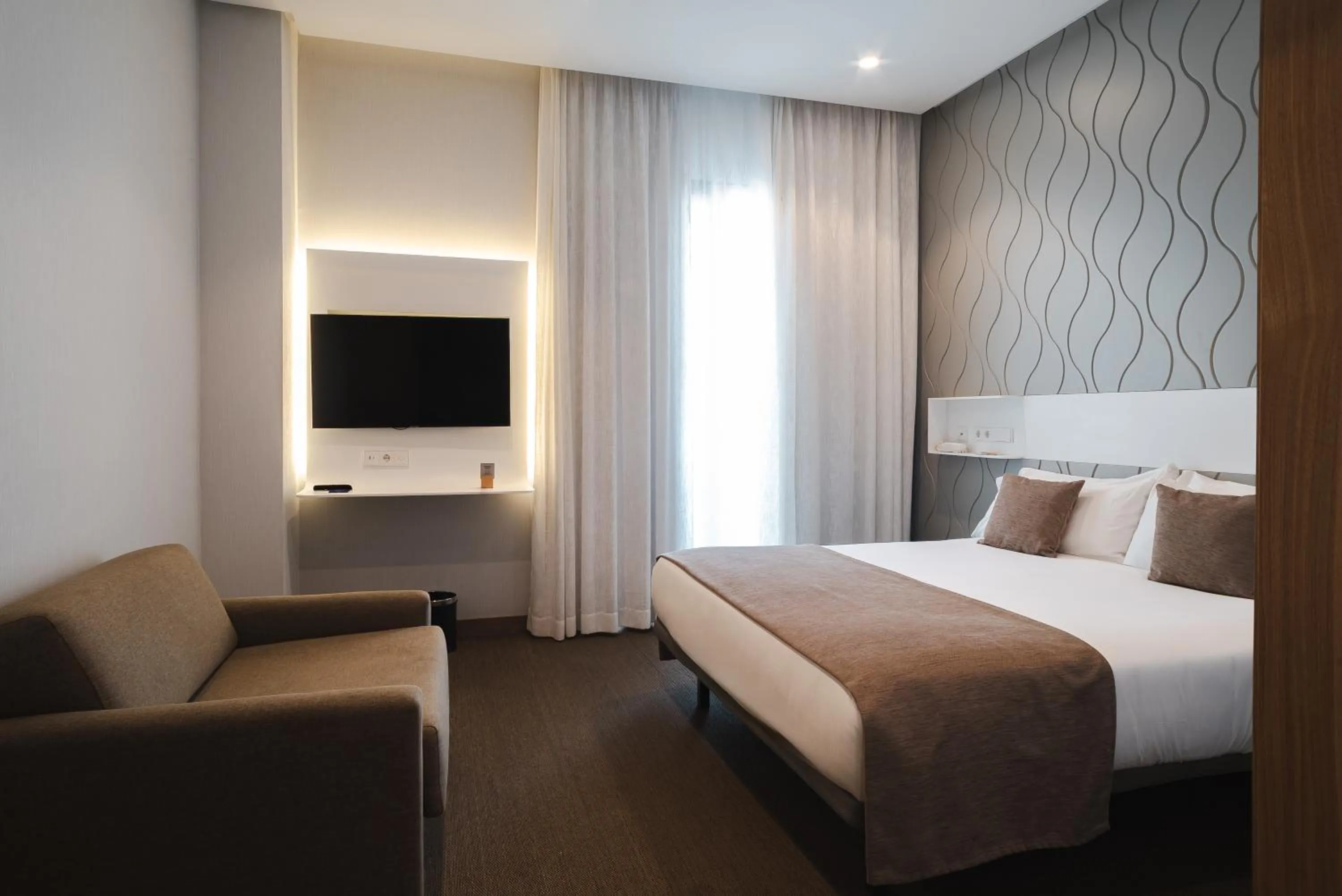 Photo of the whole room, Bed in AJ Gran Alacant by SH Hoteles