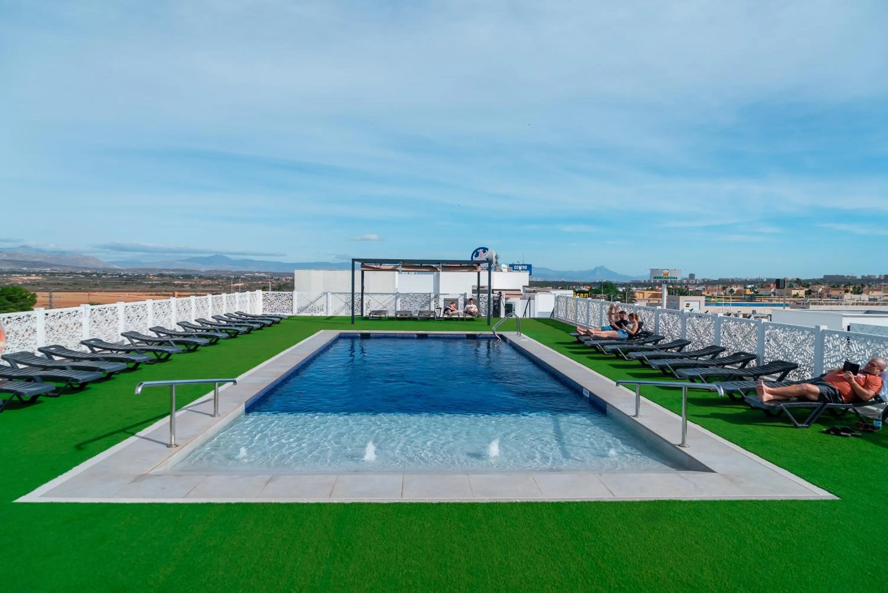 Swimming pool in AJ Gran Alacant by SH Hoteles