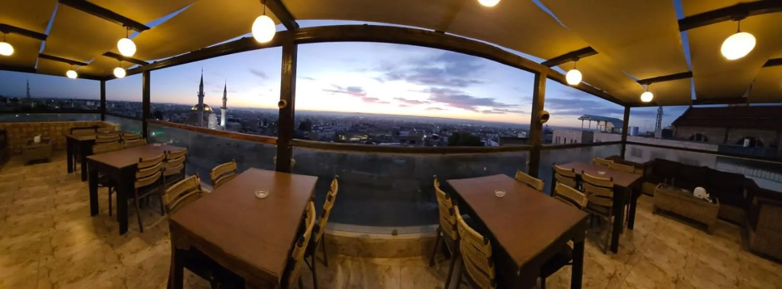 Restaurant/places to eat in Saint John Hotel