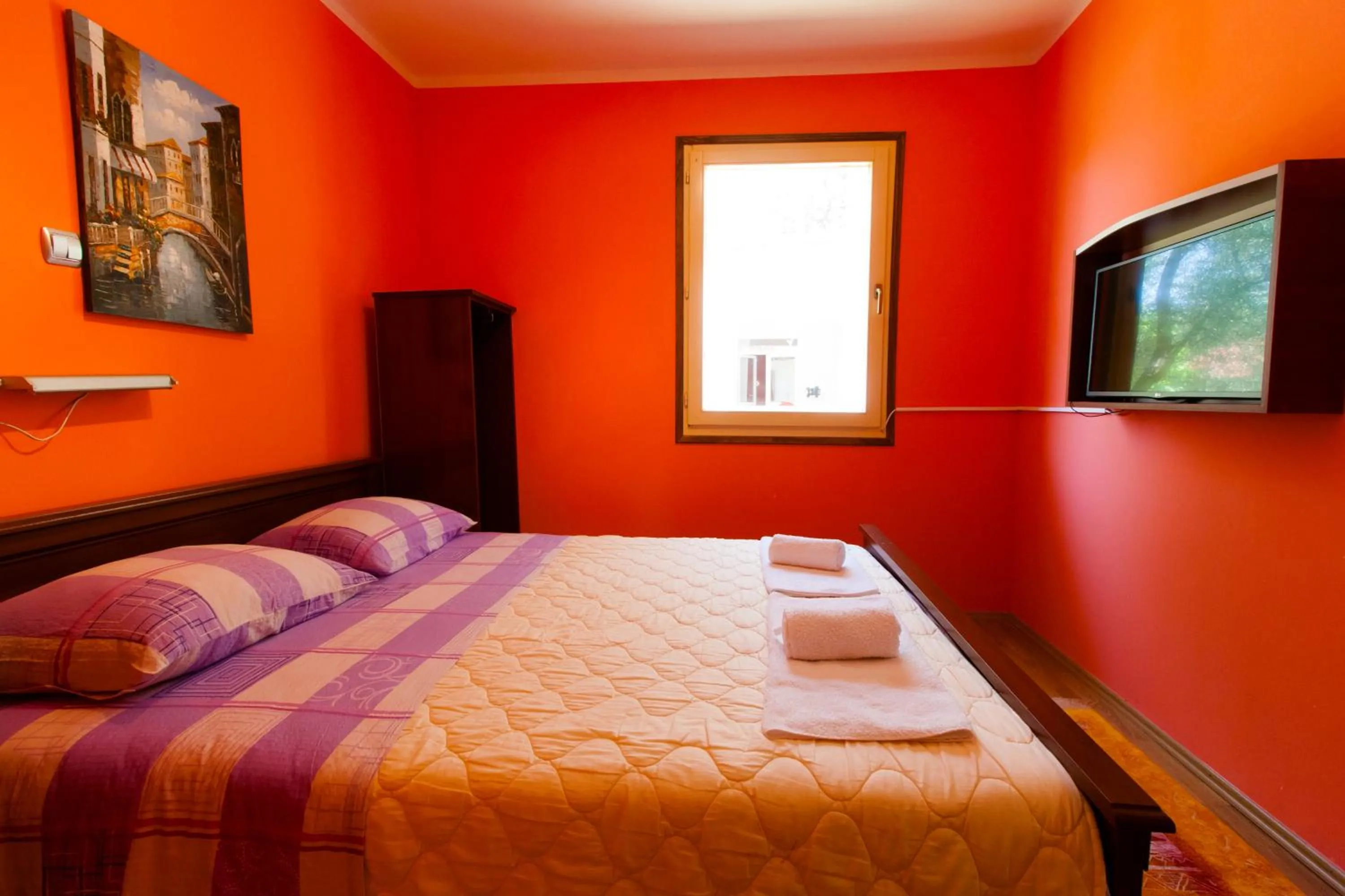 Day, Bed in President Bungalows and Apartments