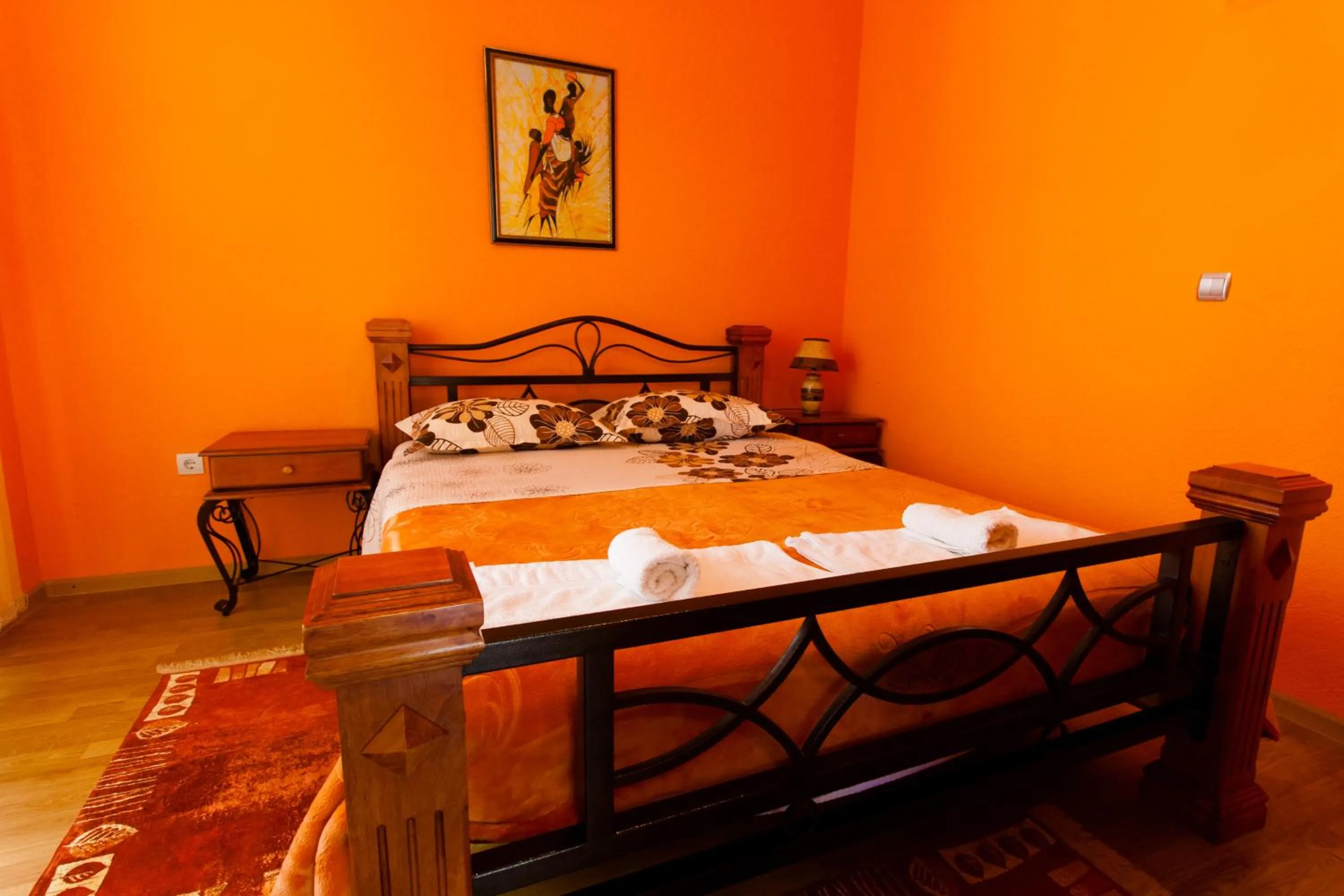 Photo of the whole room, Bed in President Bungalows and Apartments