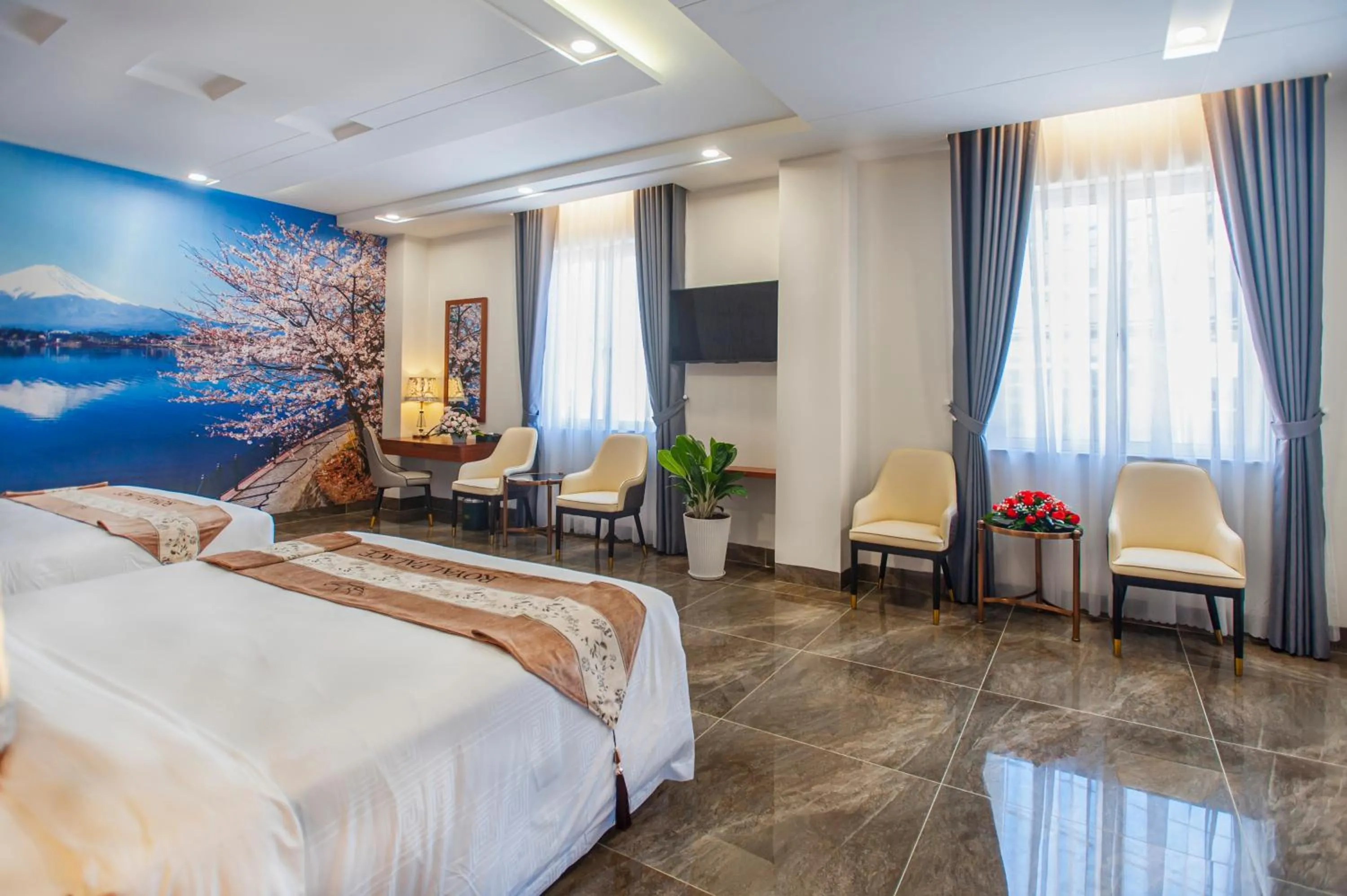 Photo of the whole room, Bed in Royal Palace