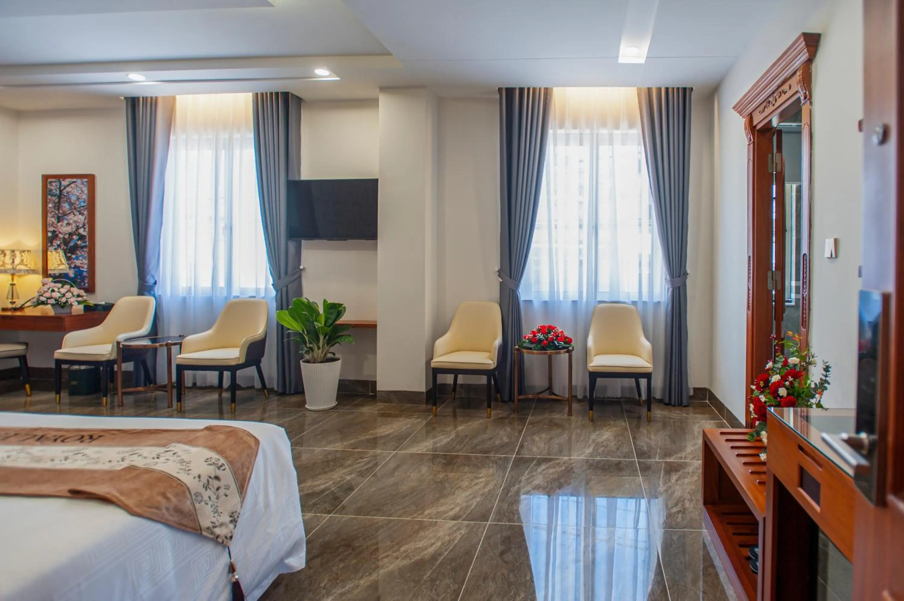 TV and multimedia, Bed in Royal Palace