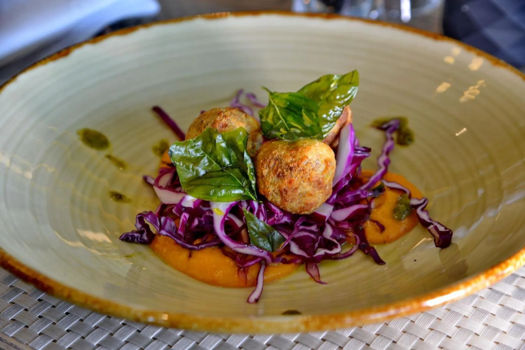 Food and drinks in Courtyard Hotel Waterfall City