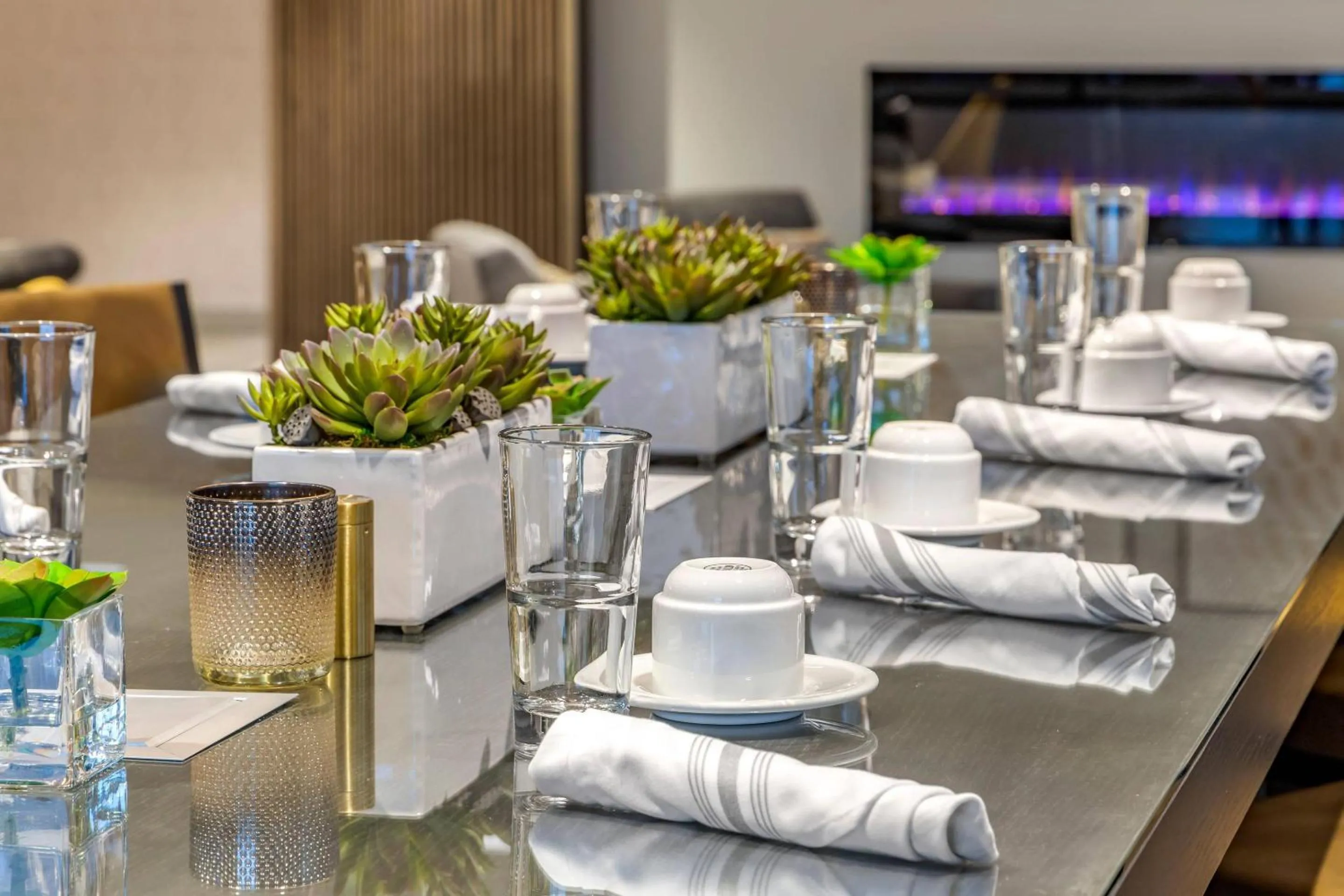 Restaurant/places to eat in Cambria Hotel Rock Hill - University Center