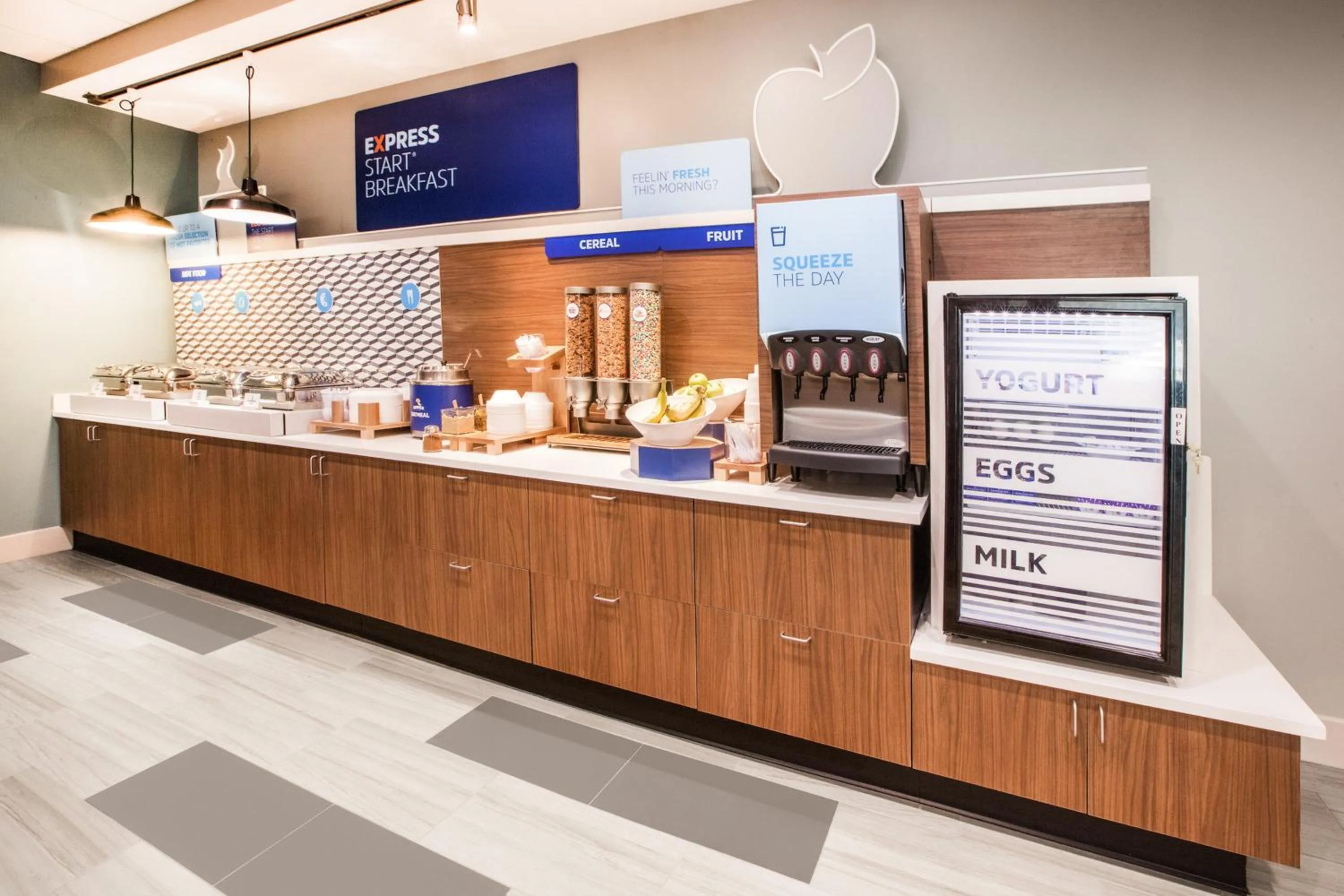 Breakfast in Holiday Inn Express & Suites Blythe by IHG