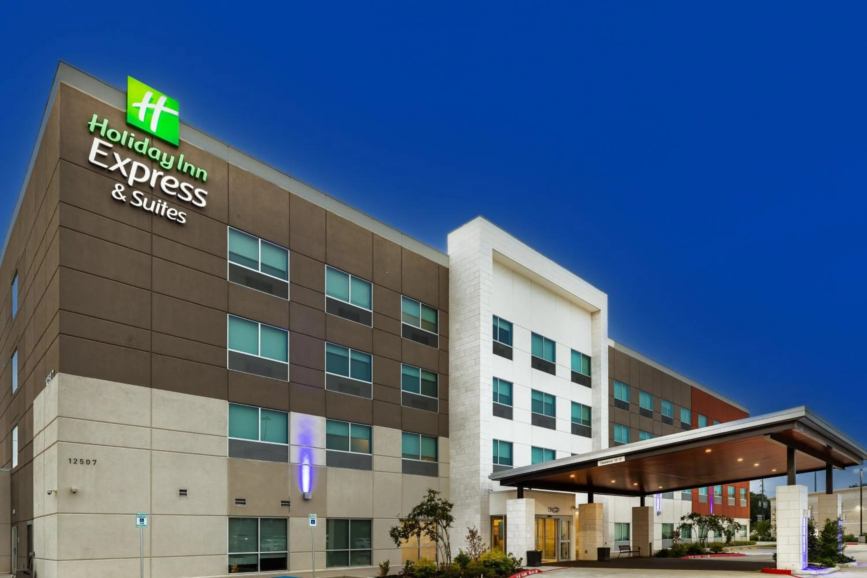 Property building in Holiday Inn Express & Suites - Stafford NW - Sugar Land by IHG