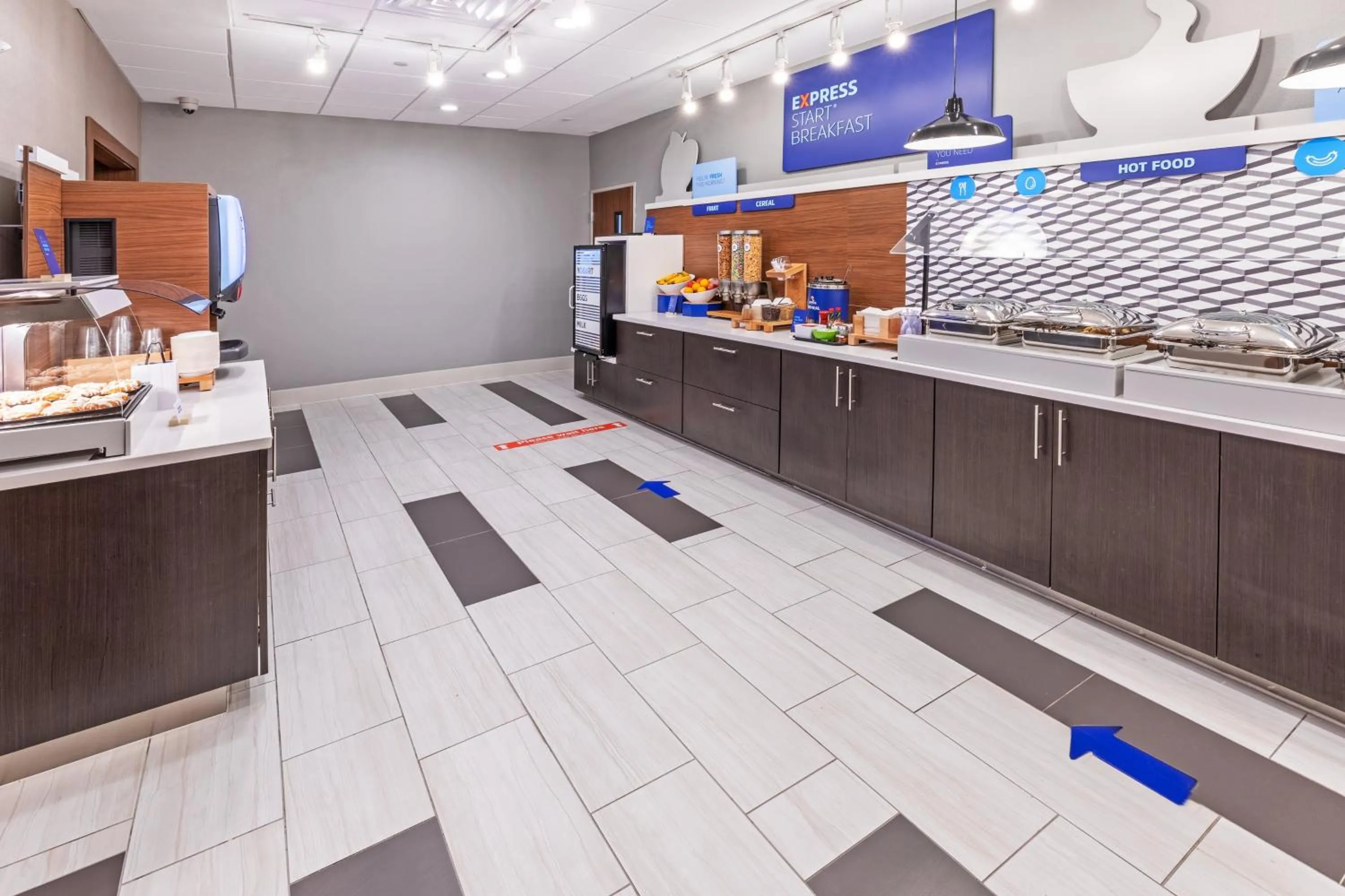 Breakfast in Holiday Inn Express & Suites - Stafford NW - Sugar Land by IHG