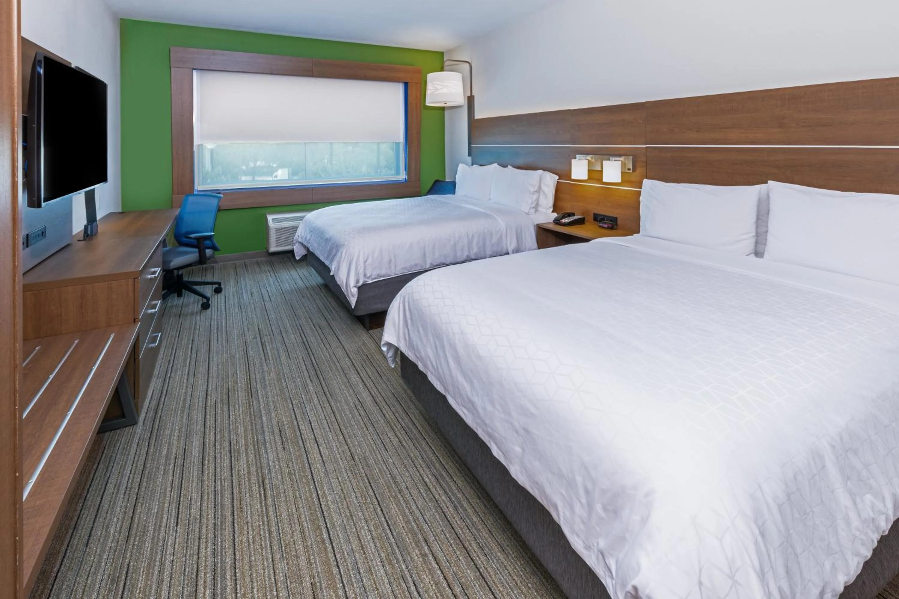 Photo of the whole room, Bed in Holiday Inn Express & Suites - Stafford NW - Sugar Land by IHG