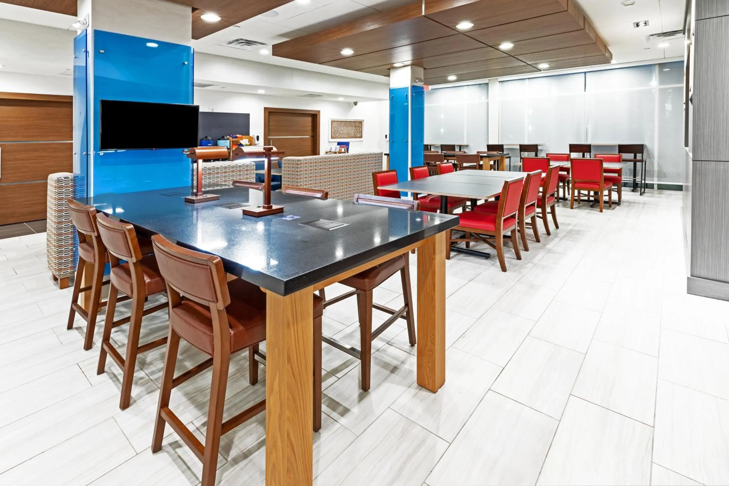 Breakfast in Holiday Inn Express & Suites - Stafford NW - Sugar Land by IHG