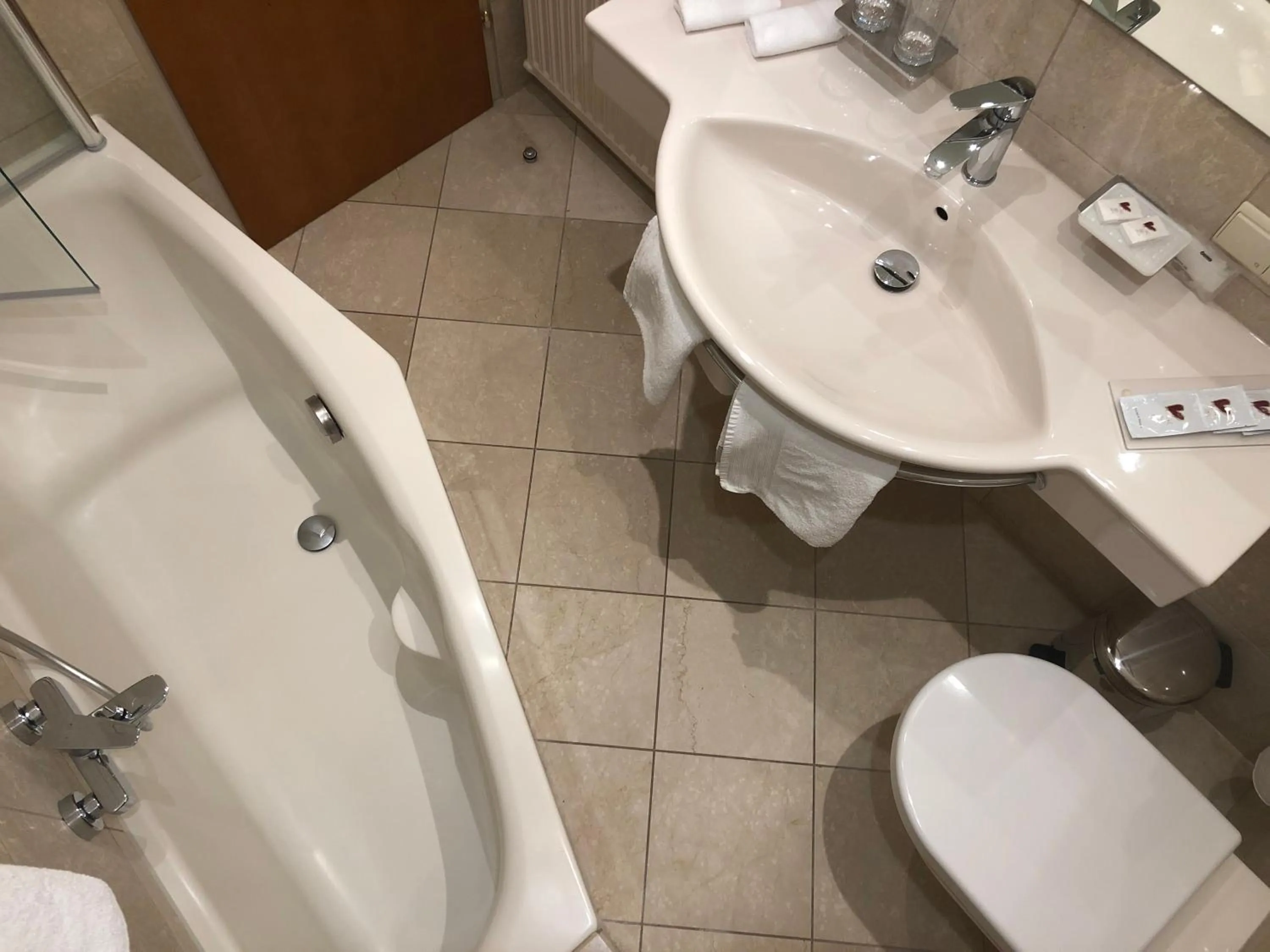 Toilet in Hotel Furian