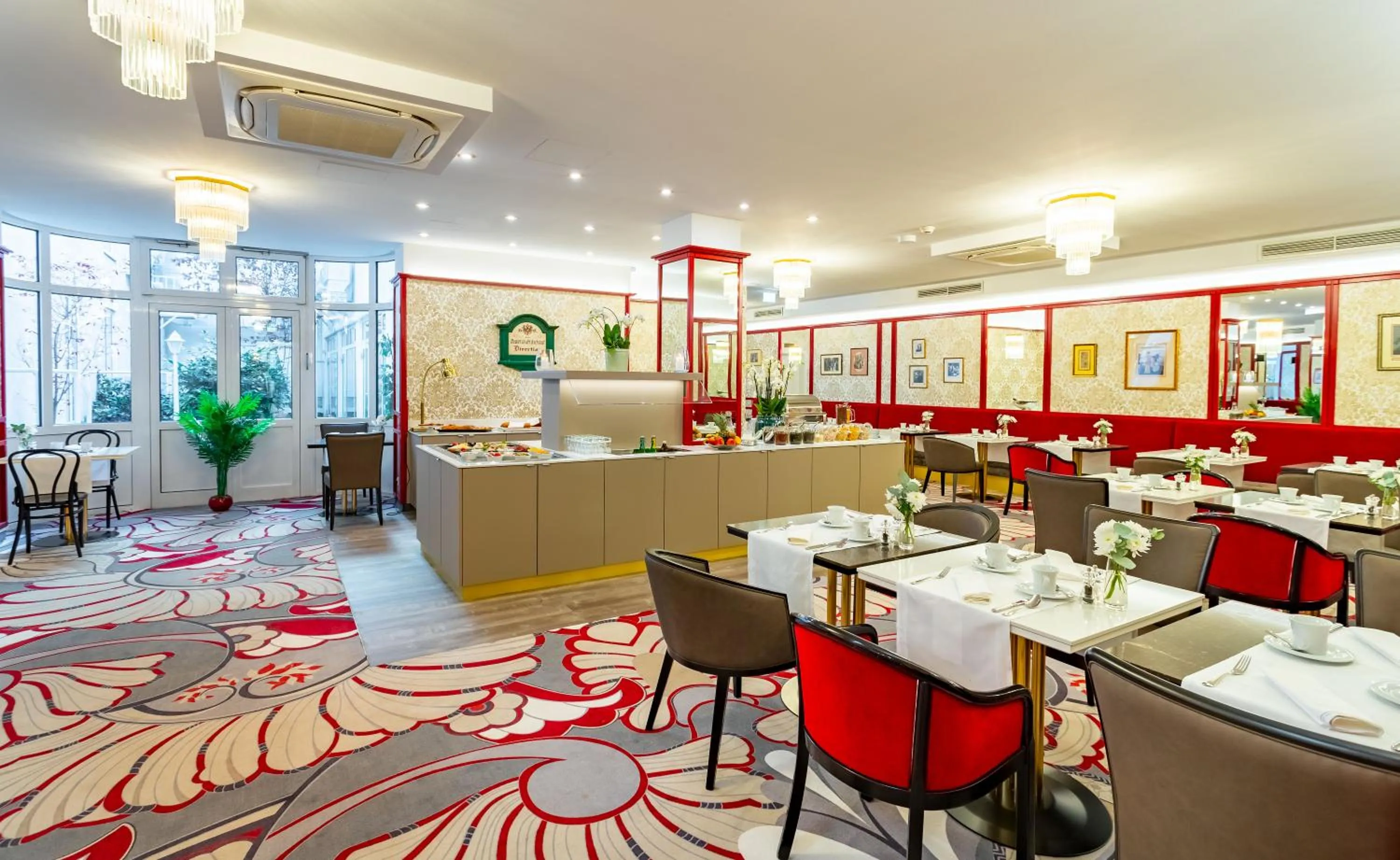 Buffet breakfast in Theaterhotel & Suites Wien