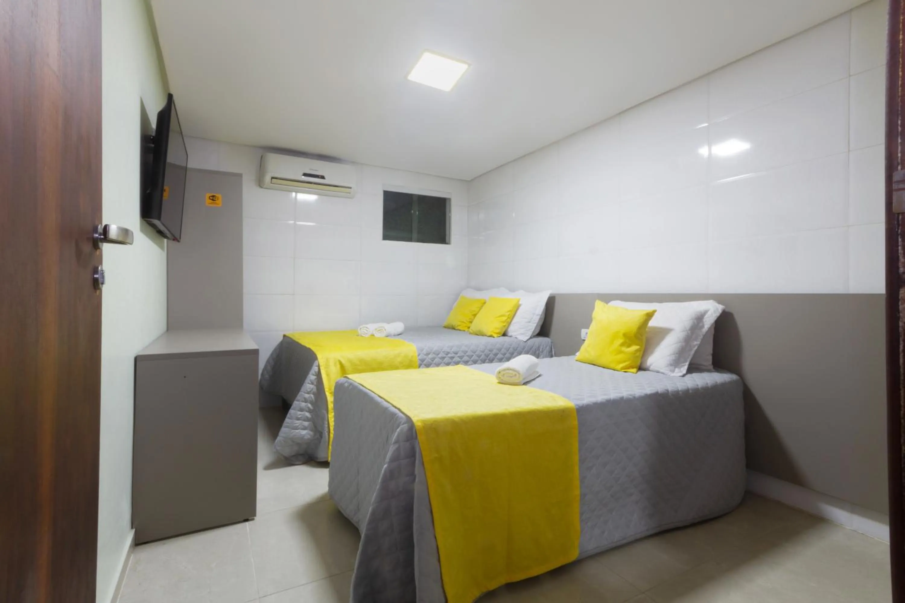 Bedroom, Bed in Pousada Maanaim Porto