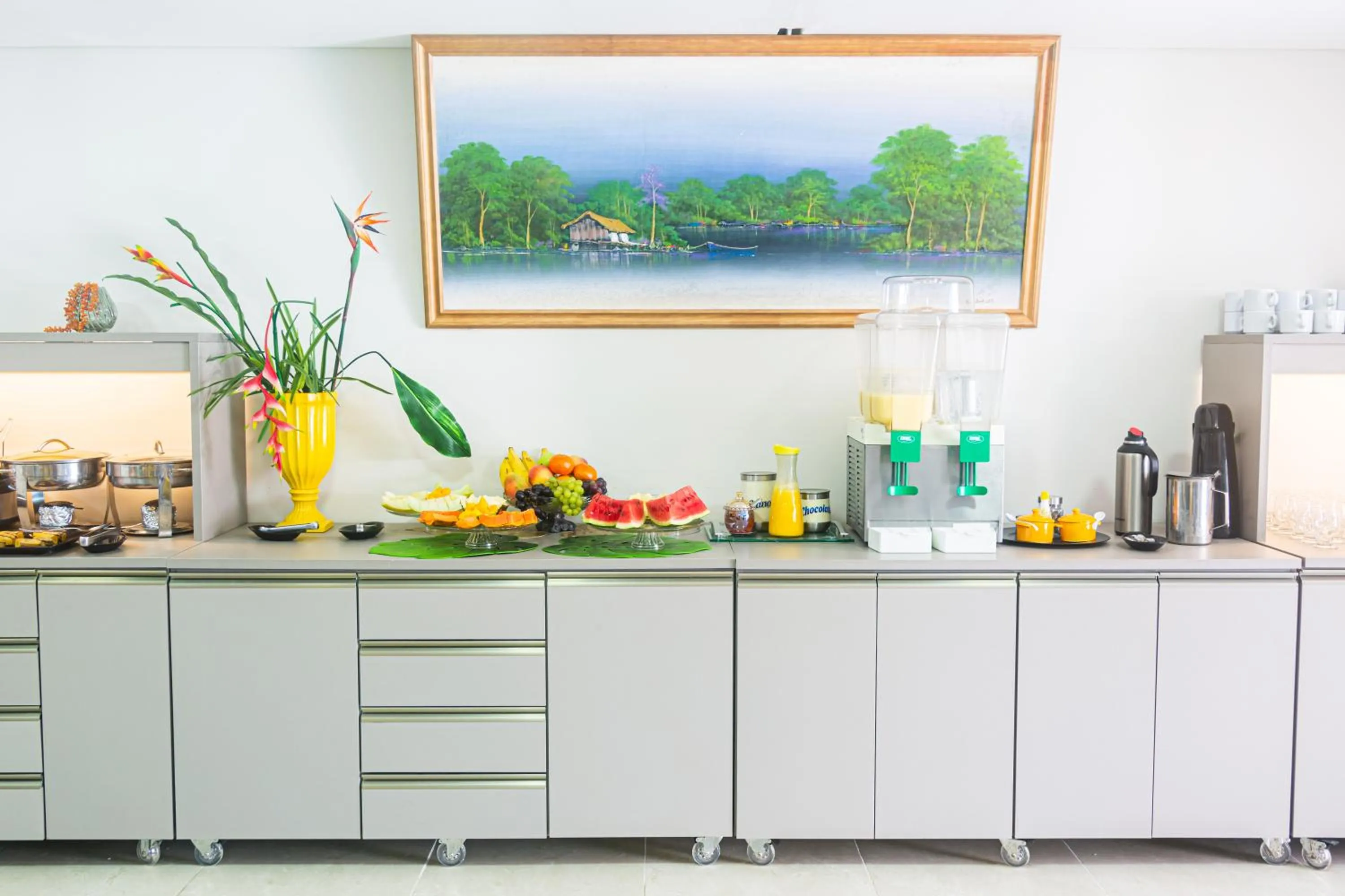 Food and drinks in Pousada Maanaim Porto