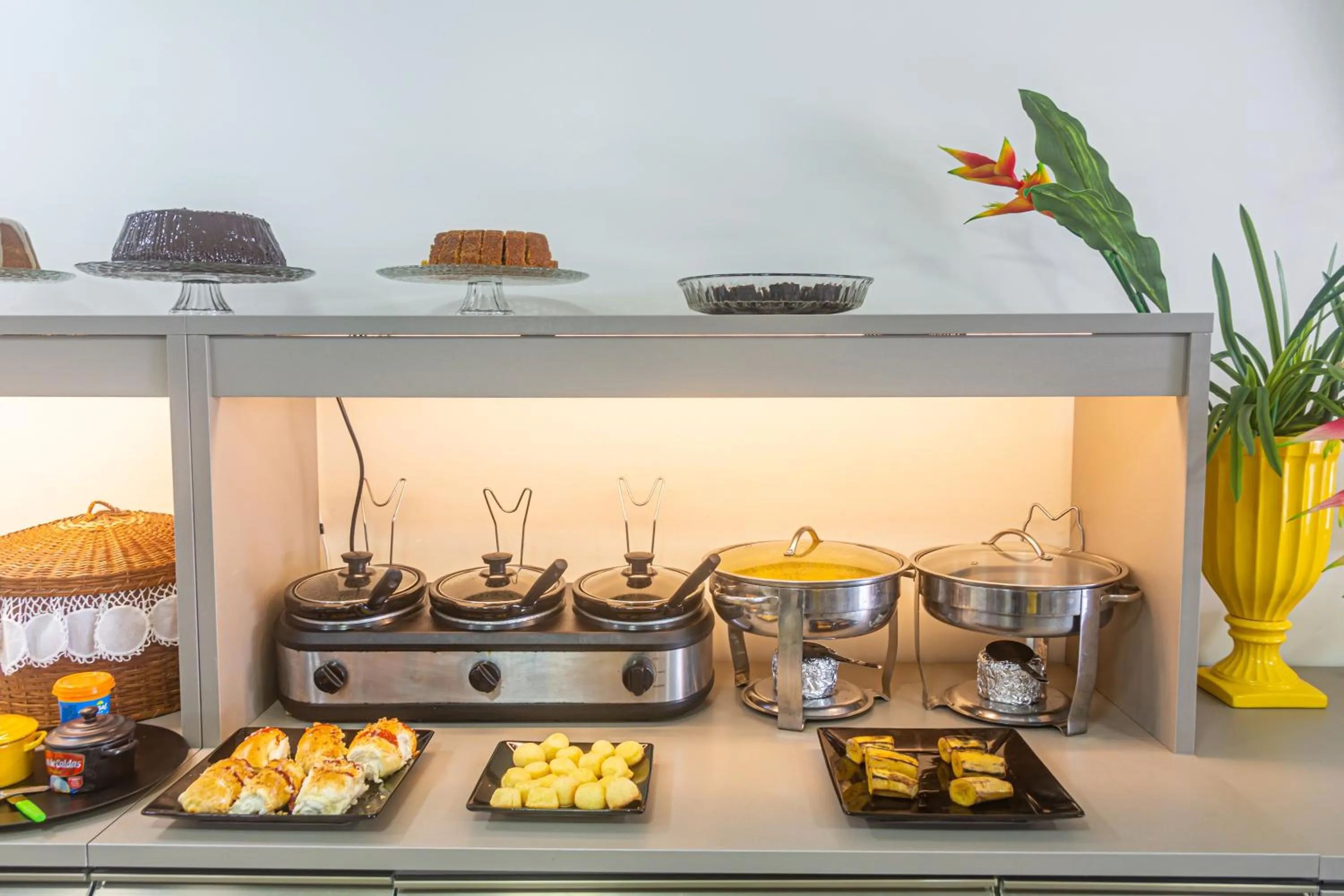 Food and drinks in Pousada Maanaim Porto