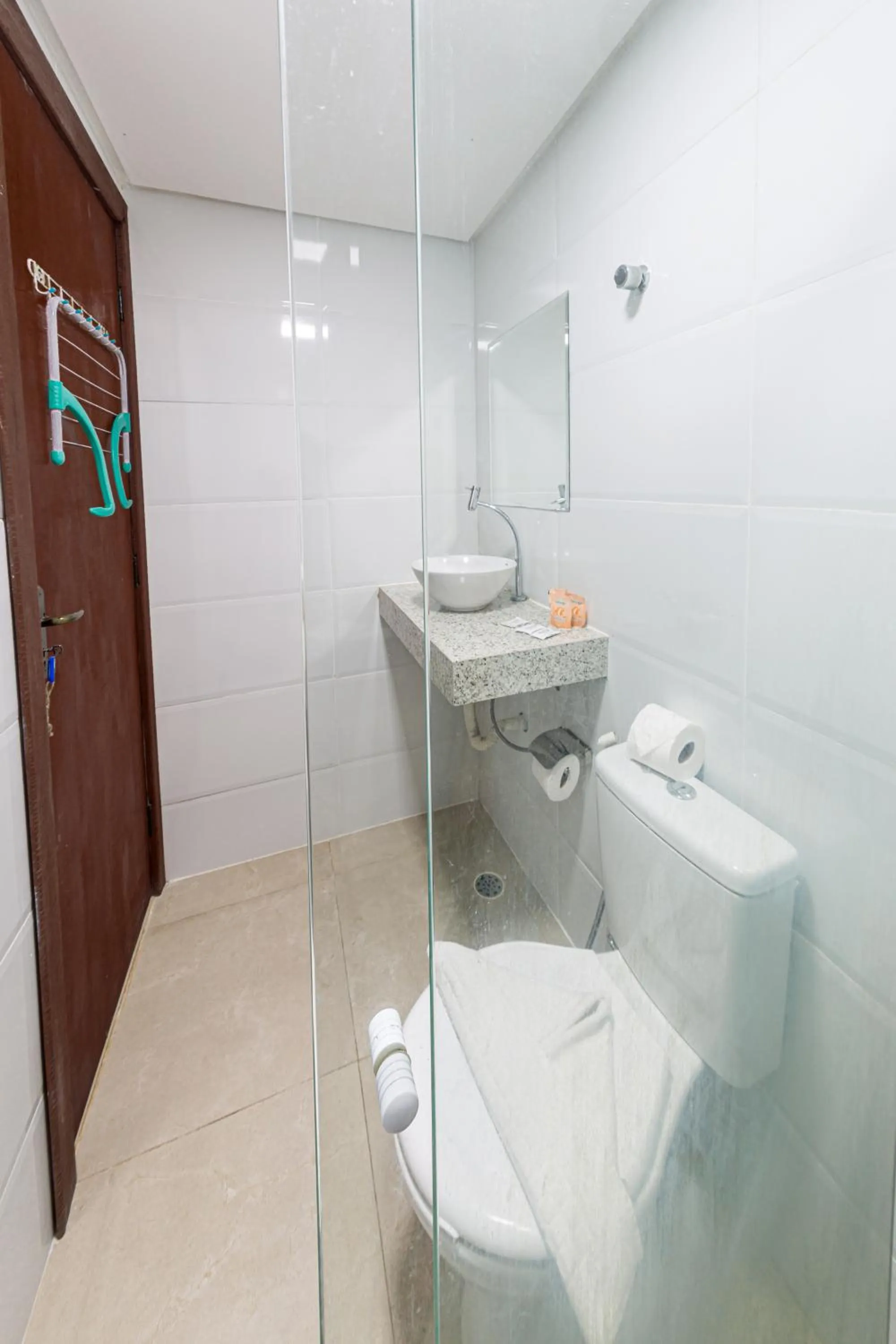 Shower in Pousada Maanaim Porto