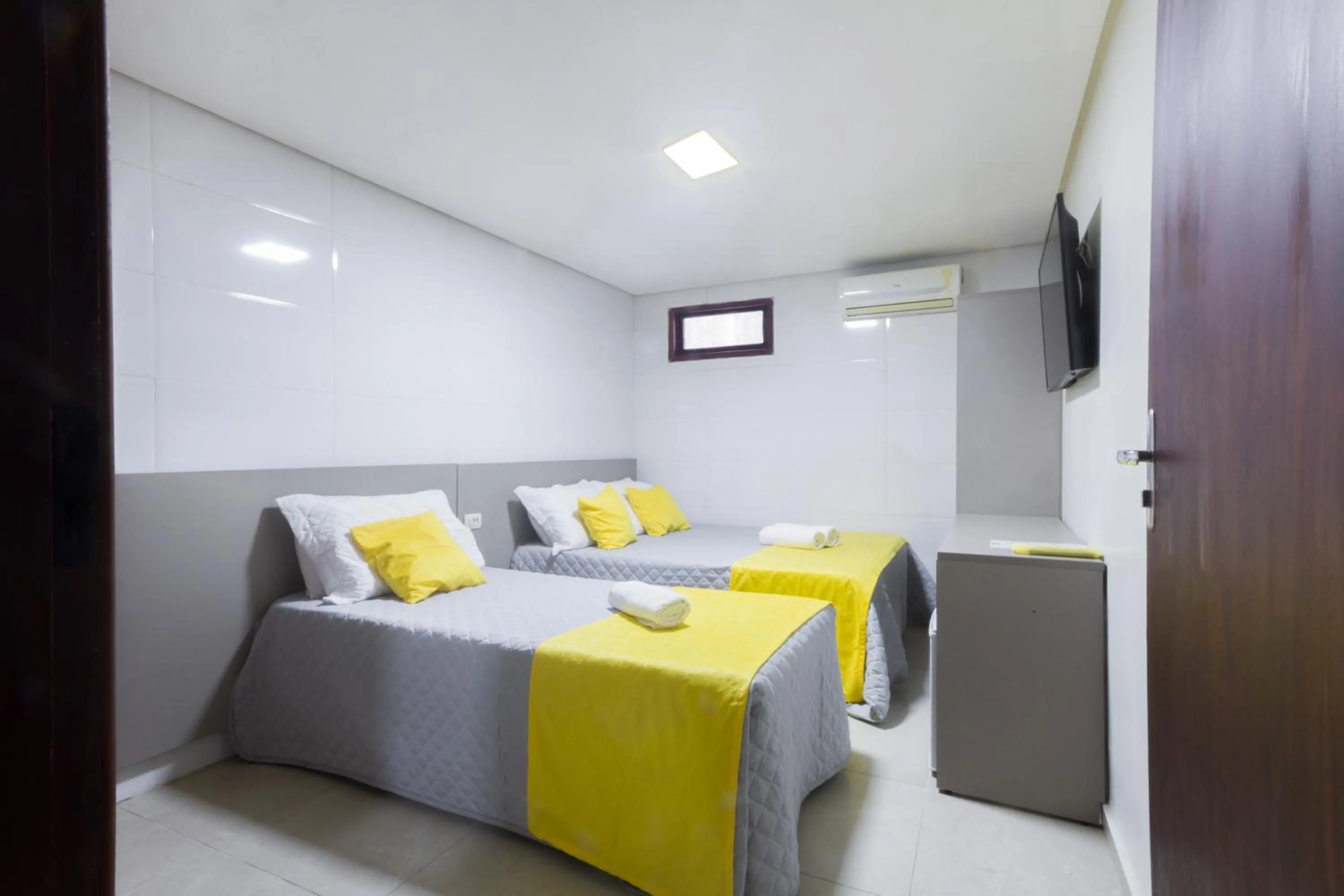 Bedroom, Bed in Pousada Maanaim Porto