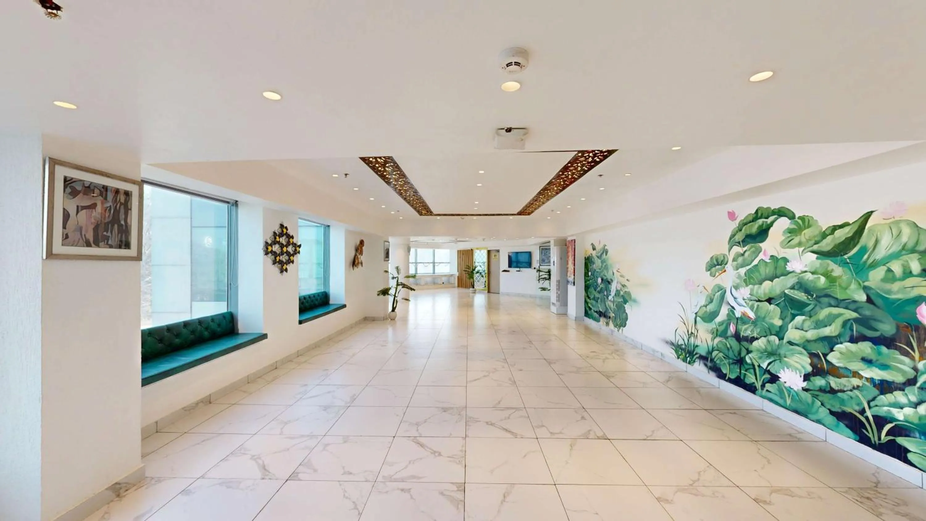 Meeting/conference room in Radisson Hotel Bareilly Airport