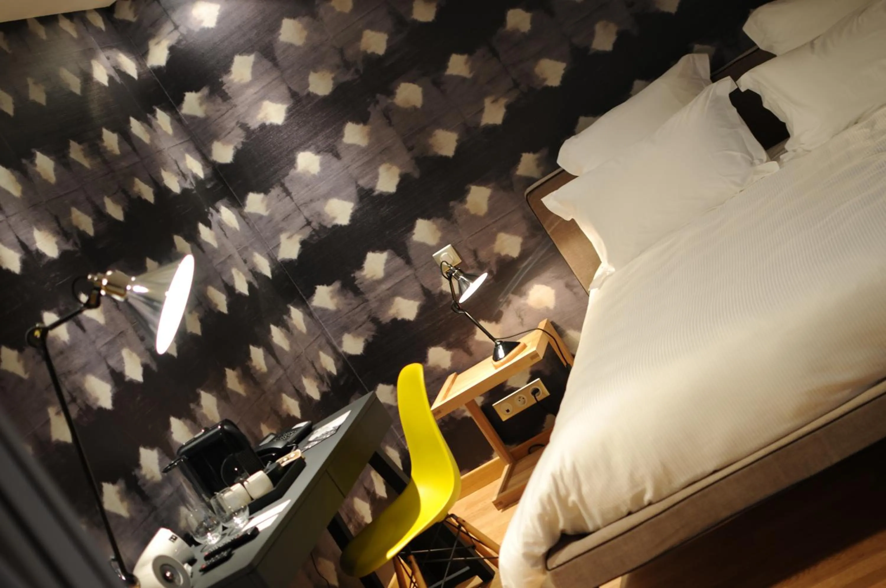 Bed in Hôtel-Restaurant L'Aquarelle