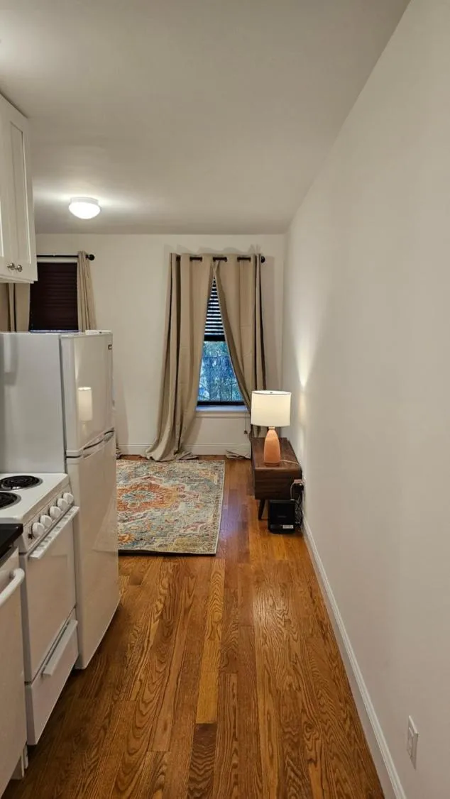 Kitchen or kitchenette, Bed in Lamartine Chelsea