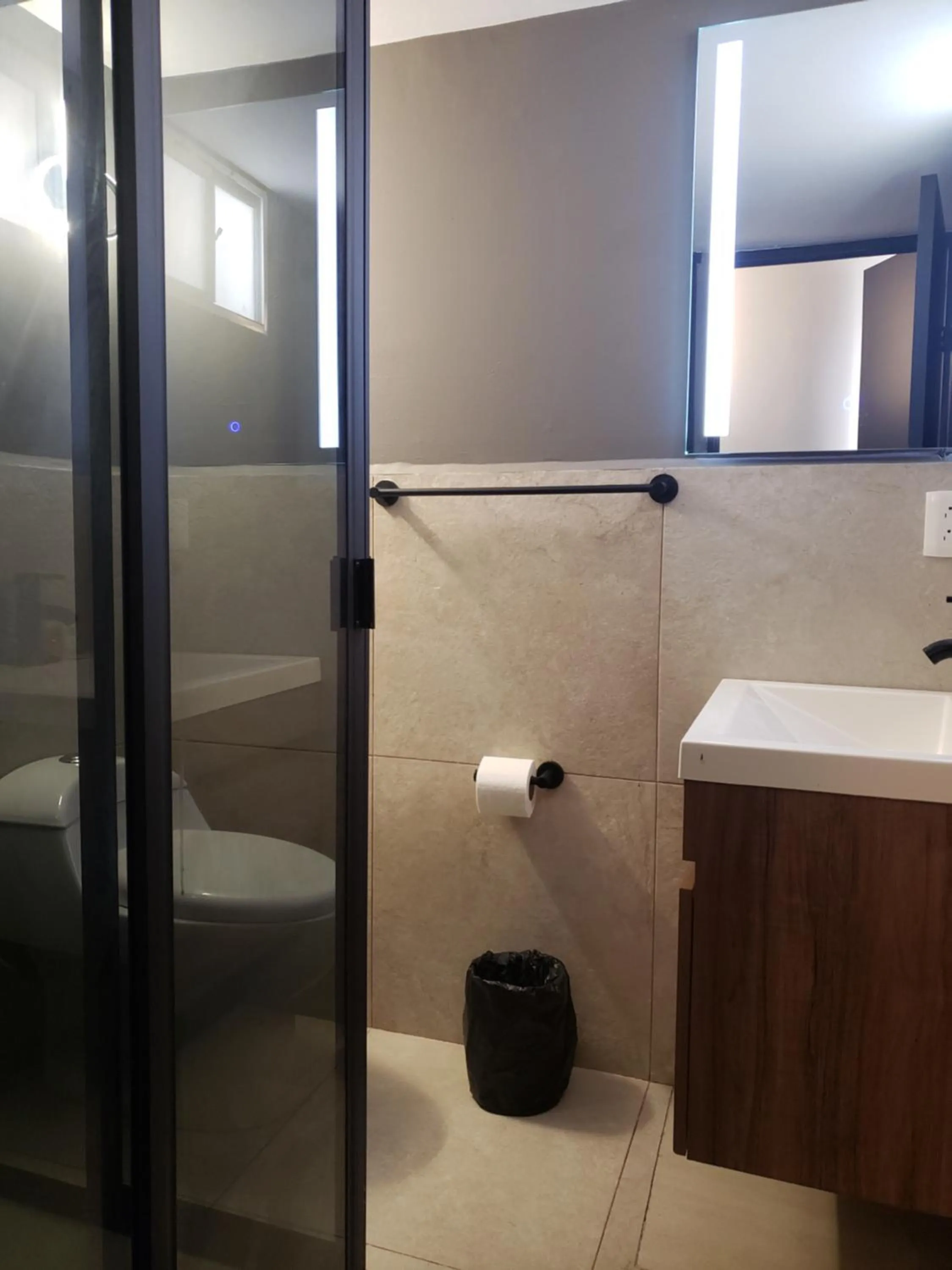 Bathroom in Singular Goldsmith