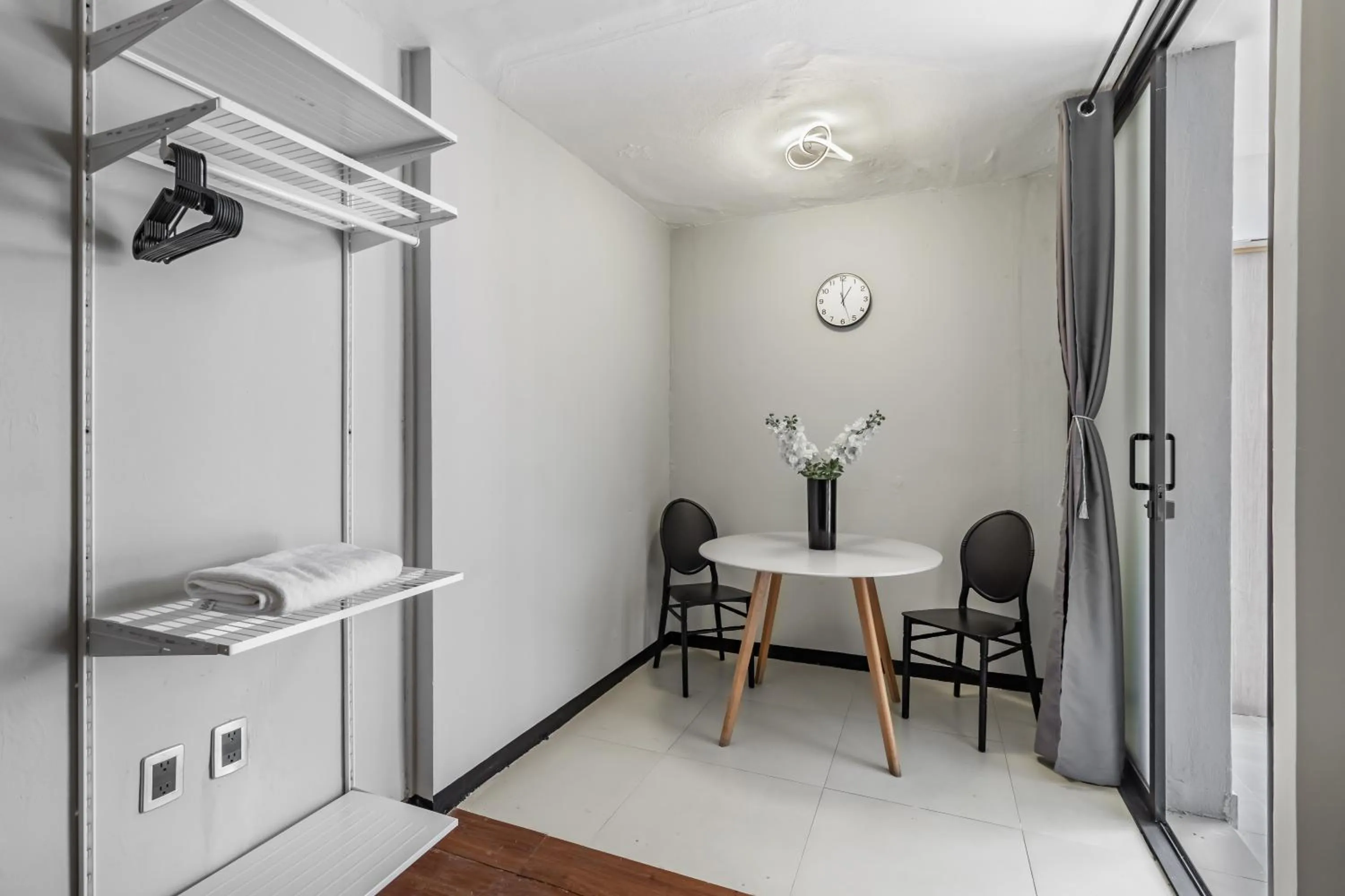 Dining area in Singular Goldsmith