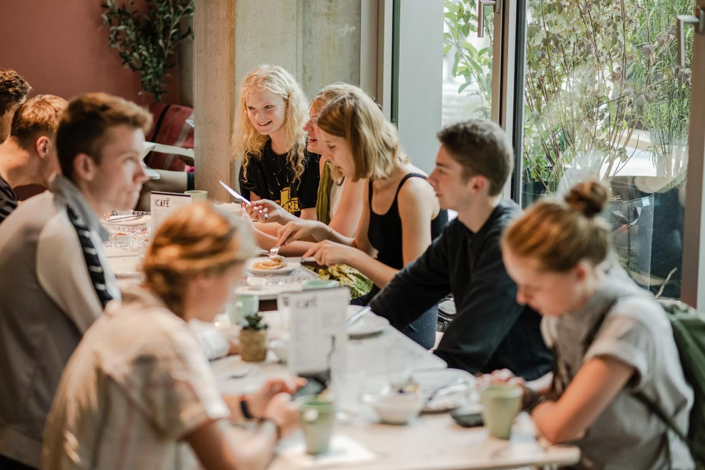 People in Wombat's City Hostel Munich Werksviertel