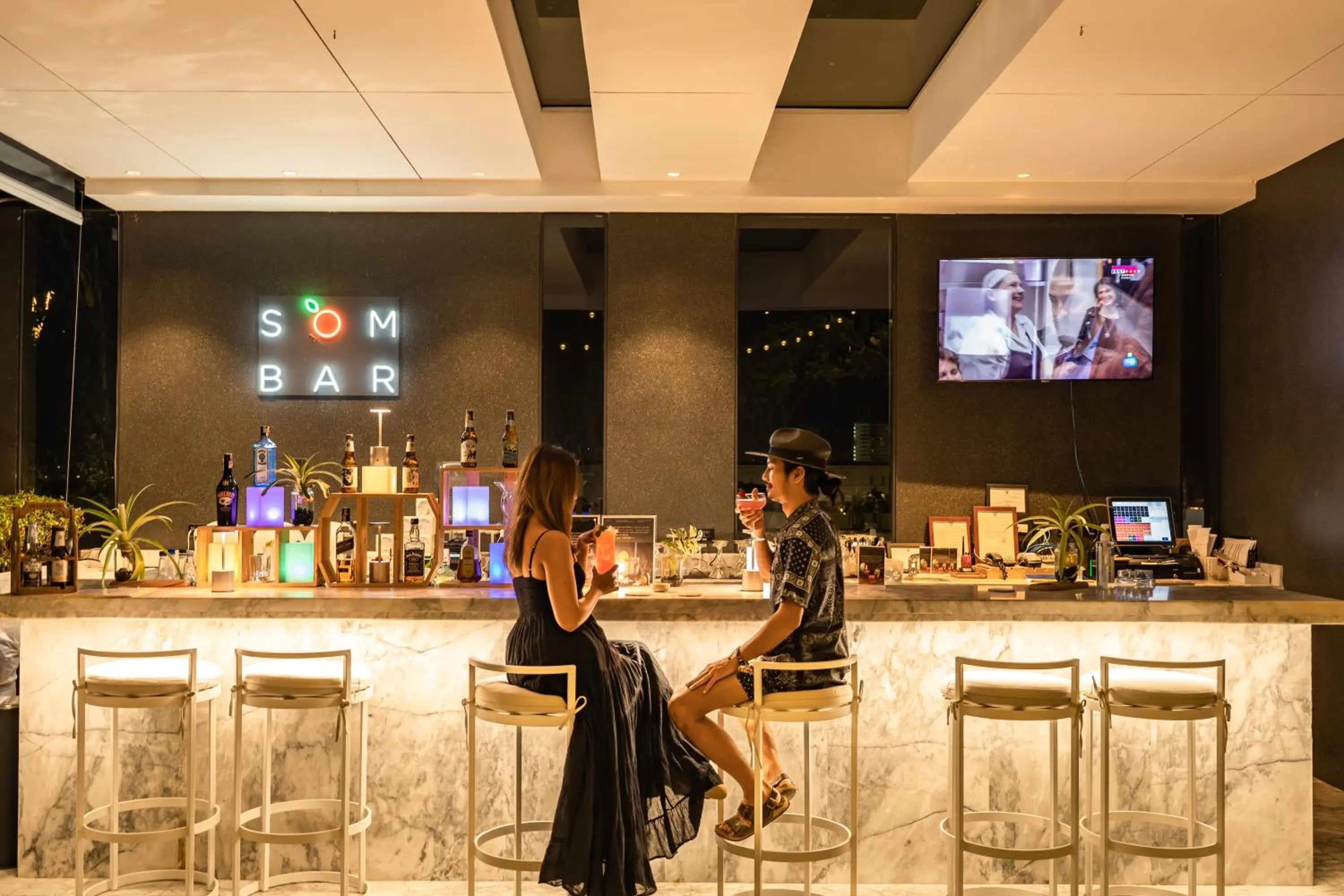 Lounge or bar in dusitD2 Hua Hin