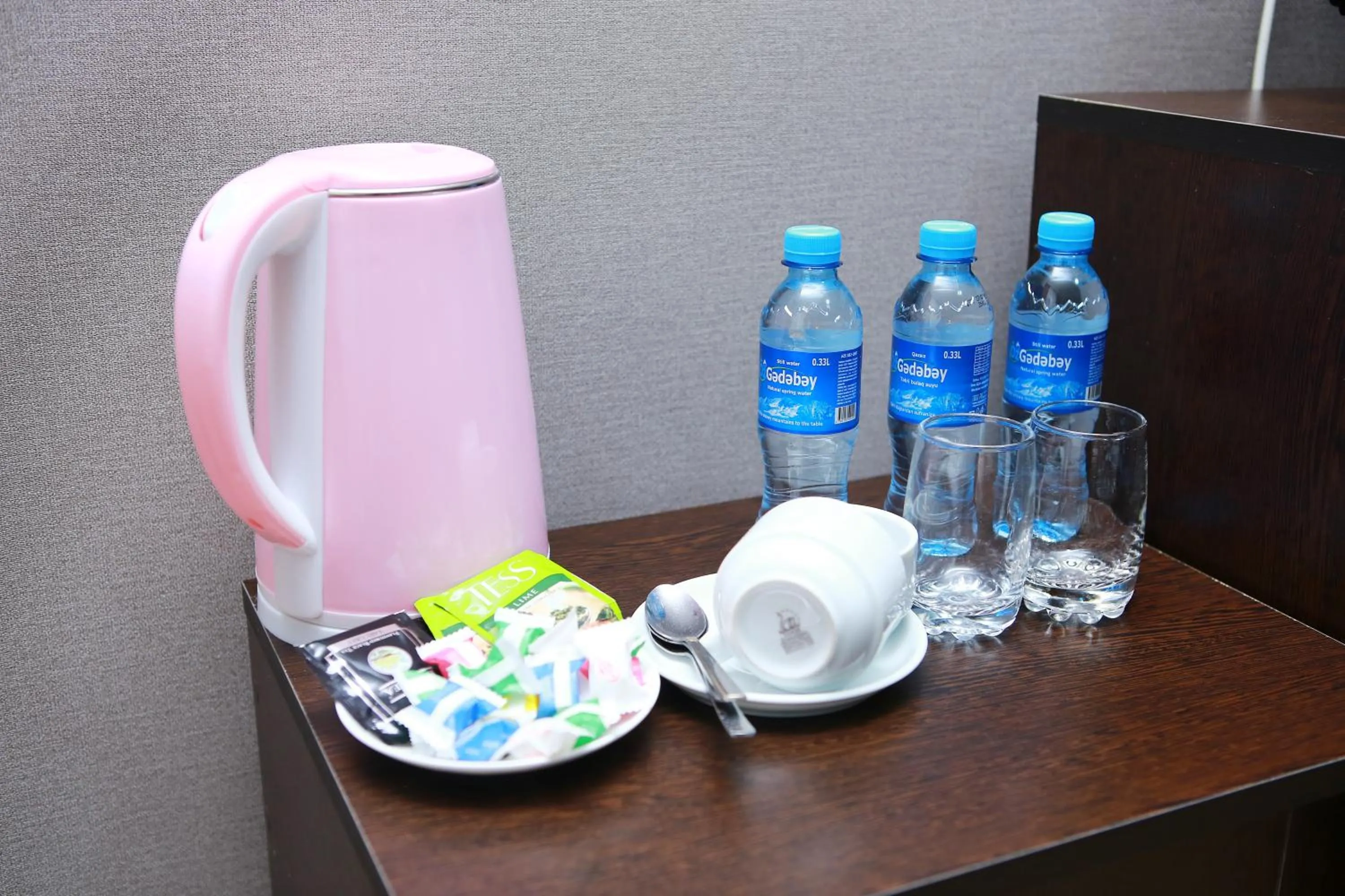Coffee/tea facilities in Deluxe Hotel Ganja