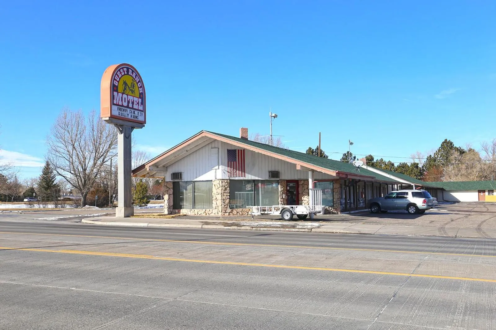 Facade/entrance in Guest Ranch Motel