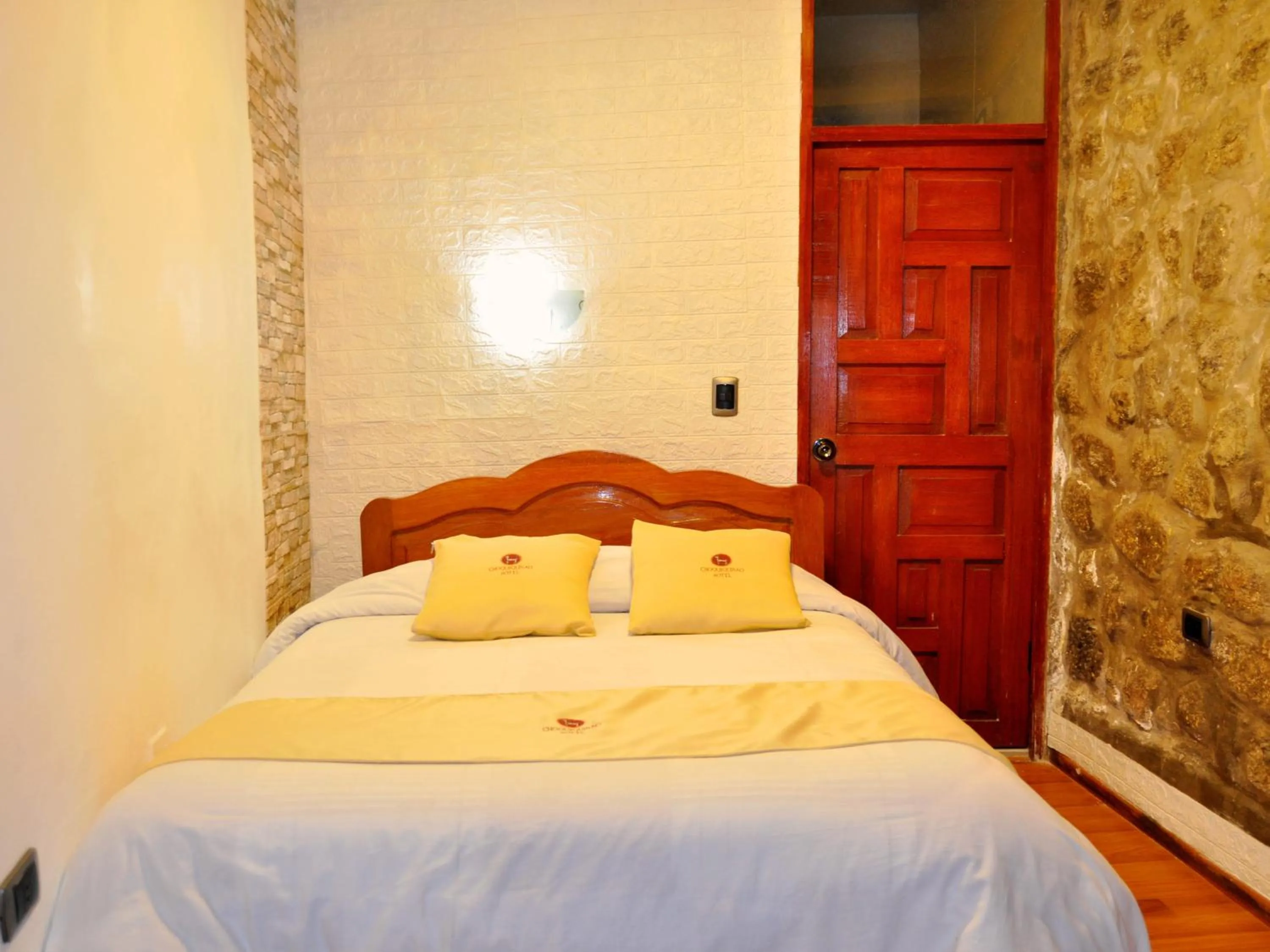 Bed in Hotel Choquequirao