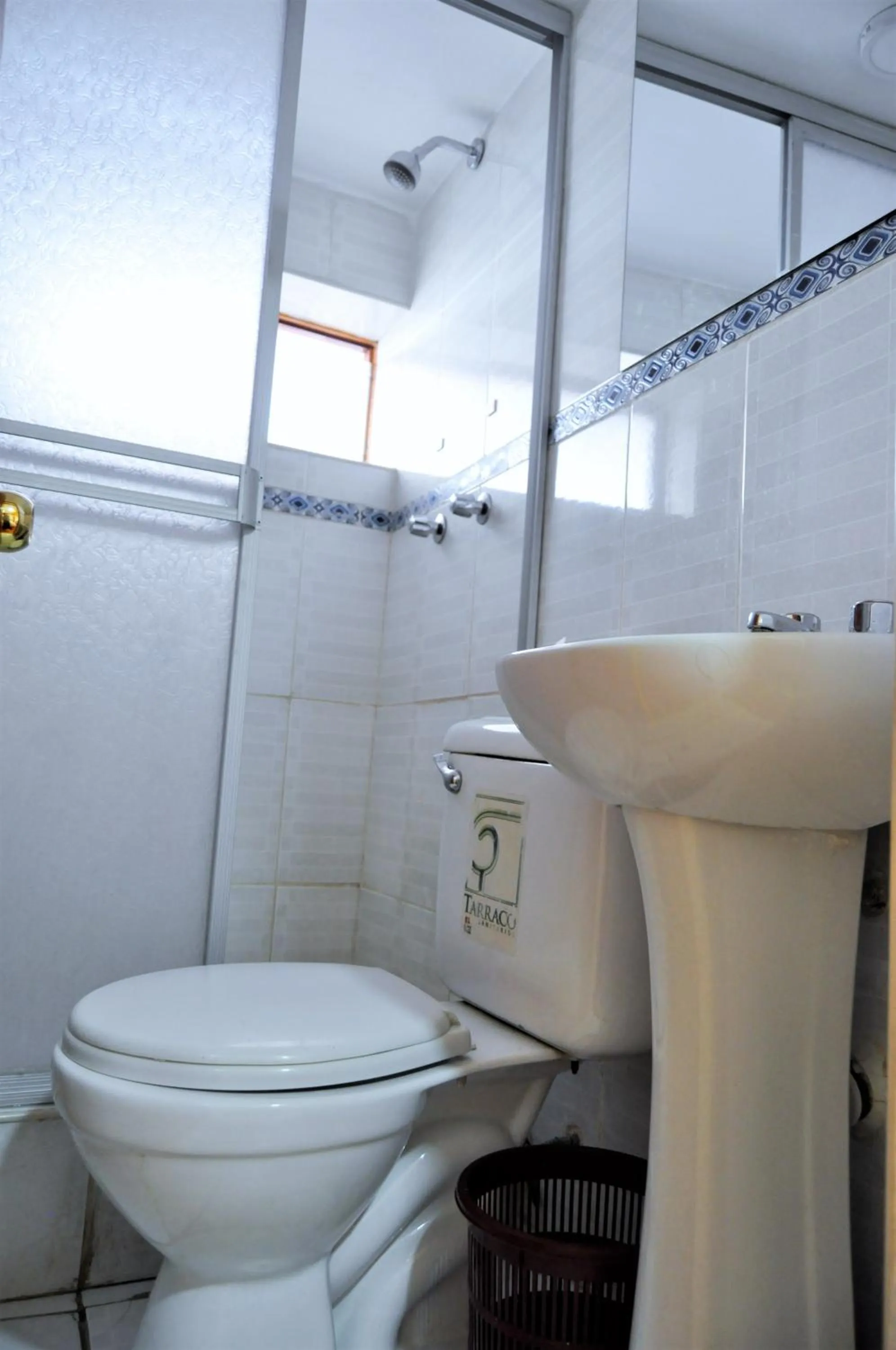 Shower in Hotel Choquequirao