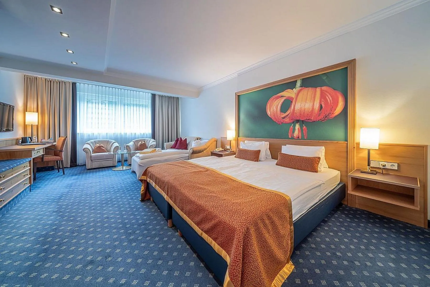 Photo of the whole room, Bed in EUROPÄISCHER HOF Bad Gastein