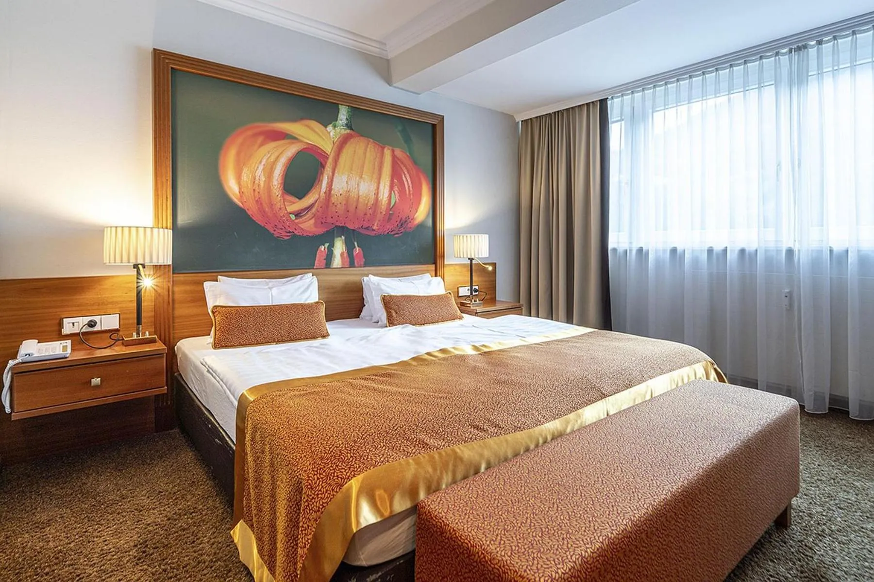 Photo of the whole room, Bed in EUROPÄISCHER HOF Bad Gastein