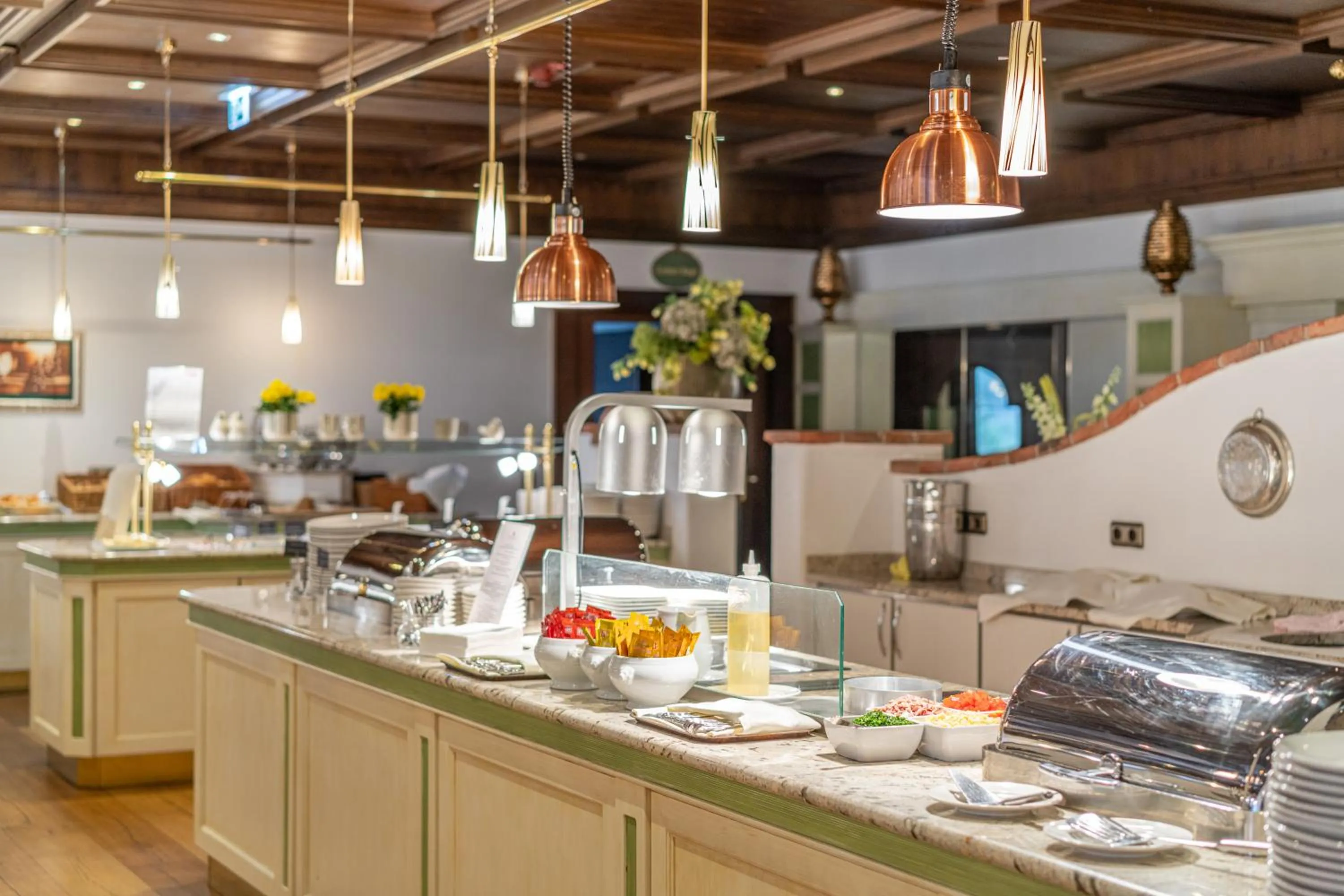 Buffet breakfast in EUROPÄISCHER HOF Bad Gastein