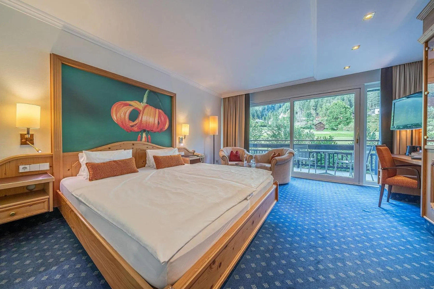 Bed in EUROPÄISCHER HOF Bad Gastein