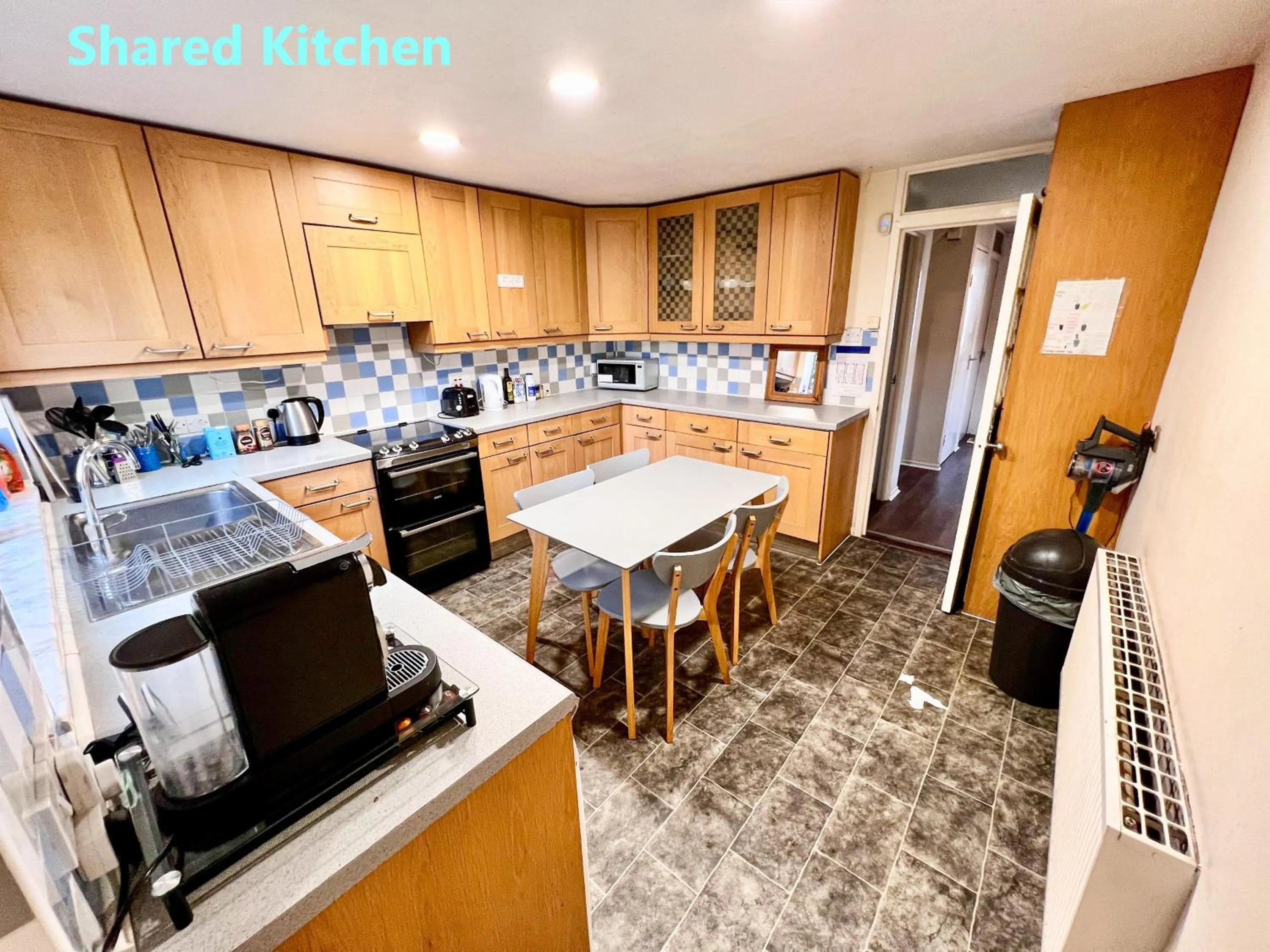 Coffee/tea facilities in Central Palace - Excellent Stay in London Zone 1