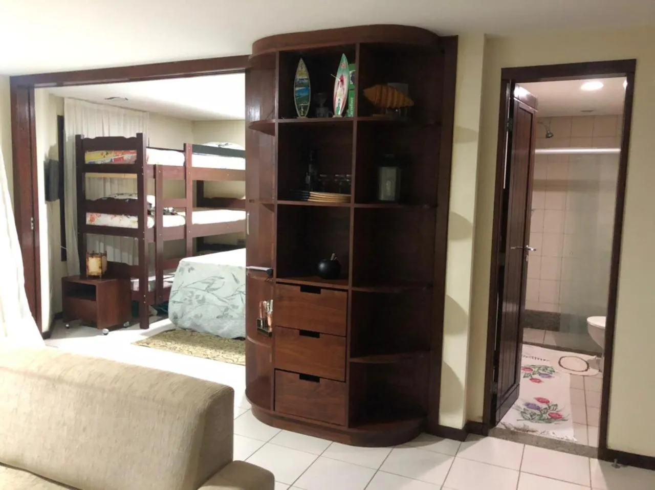 Bed in Flat completo a beira mar com vista exuberante - pé-na-areia mesmo!